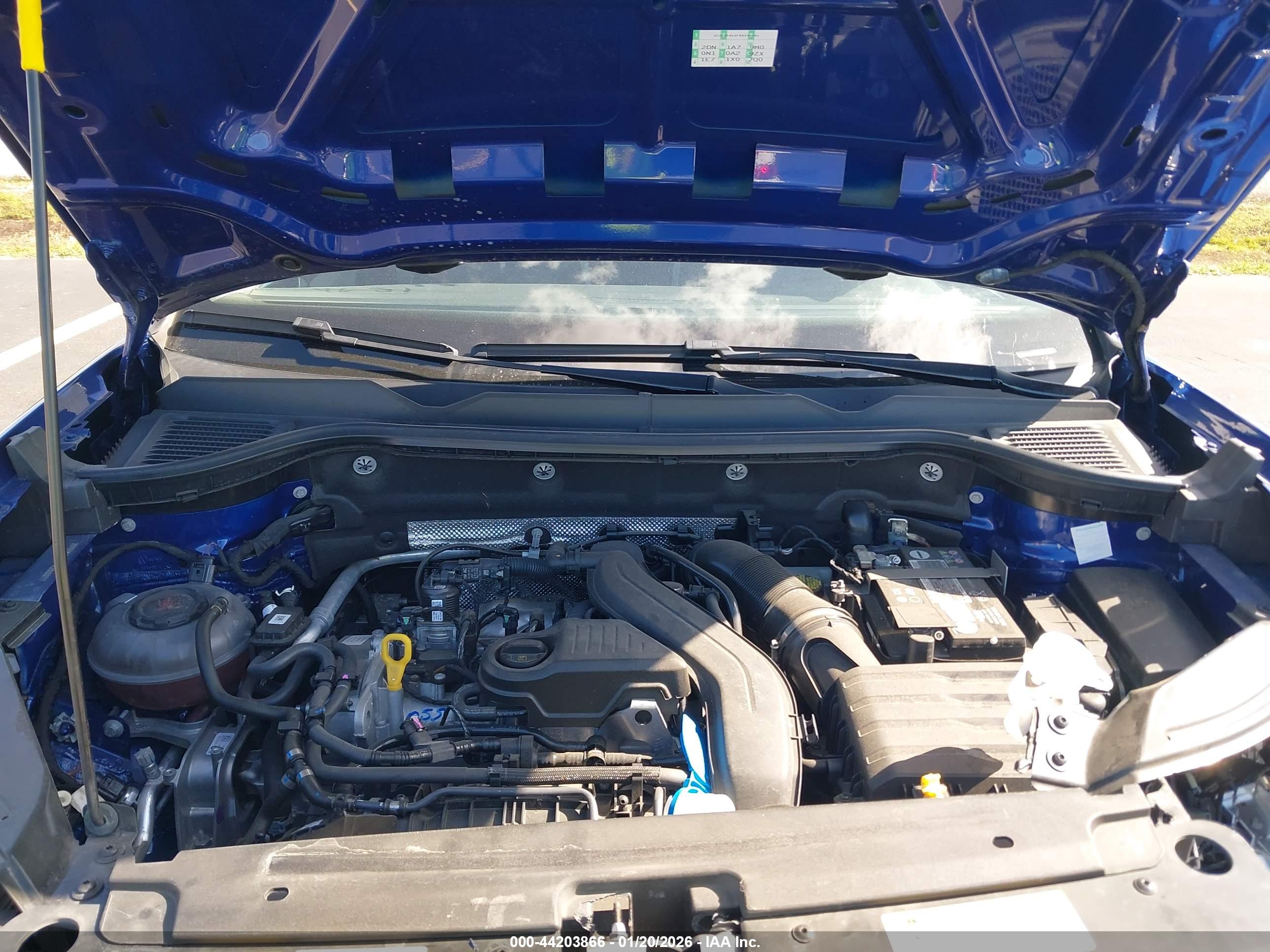 VOLKSWAGEN TAOS image 10