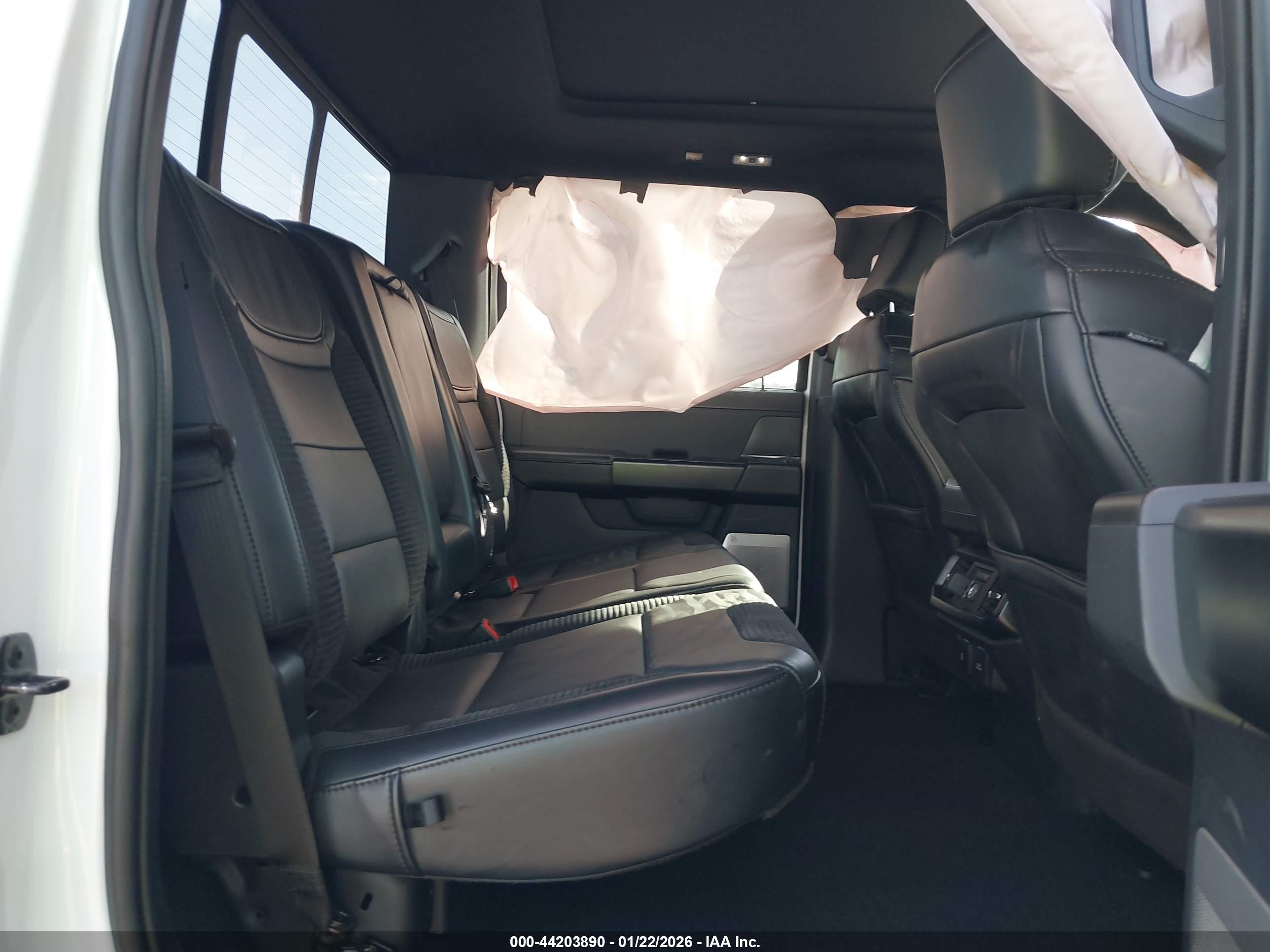 FORD F-150 image 8