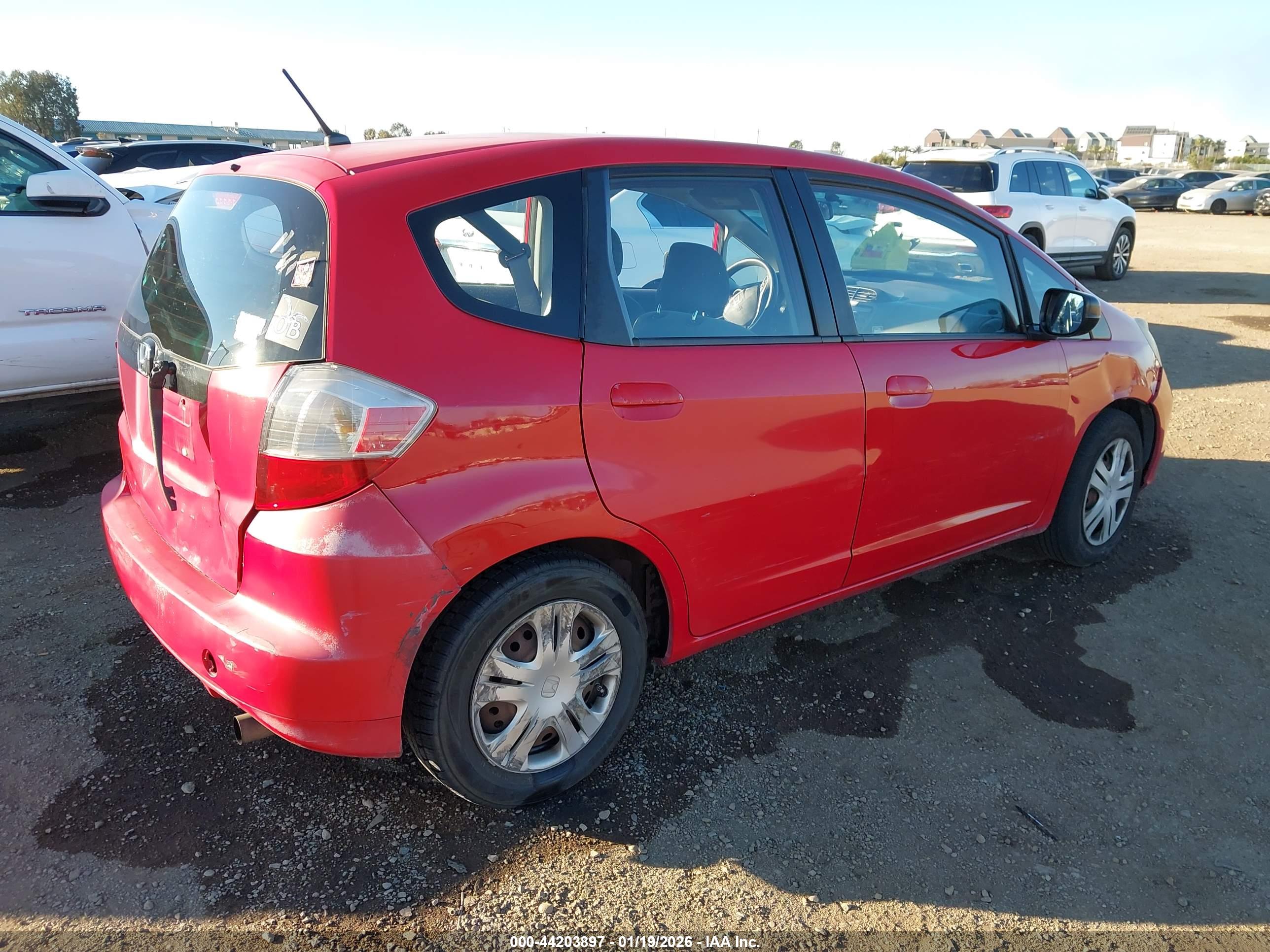 HONDA FIT image 4