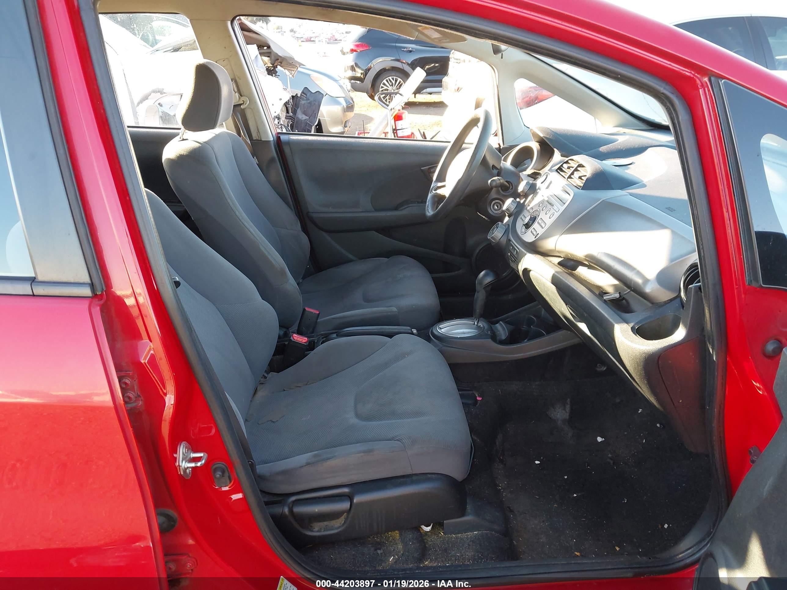 HONDA FIT image 5