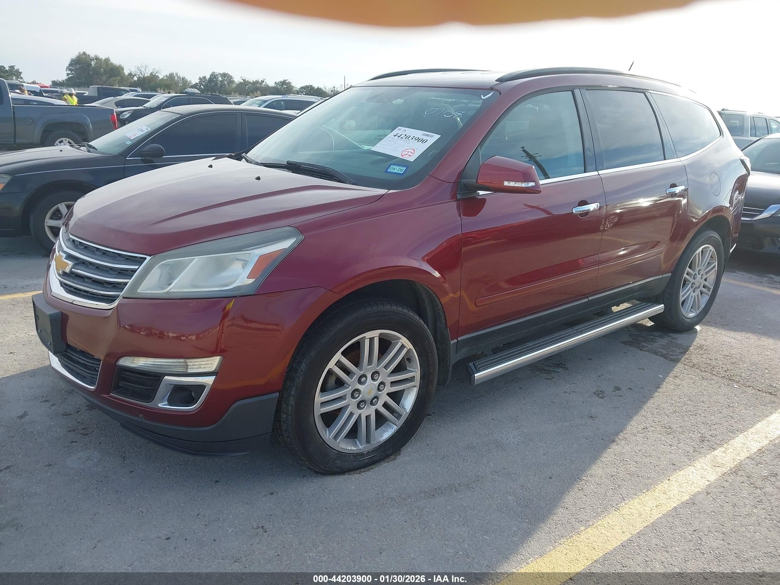 CHEVROLET TRAVERSE image 2