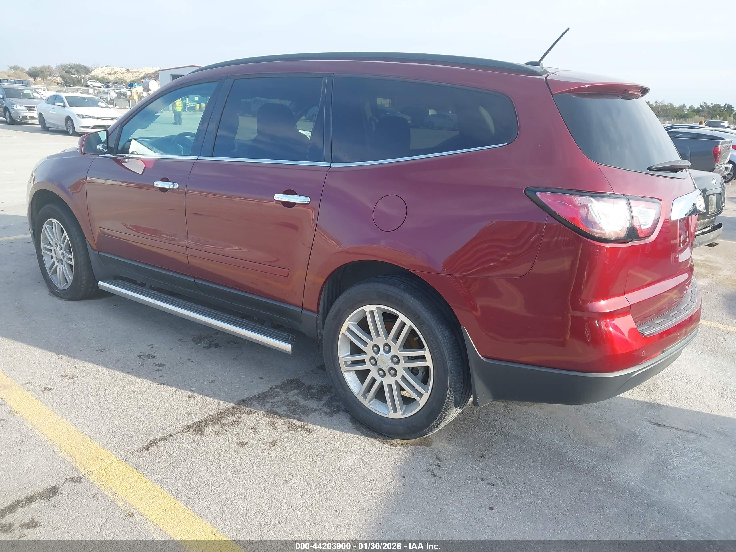 CHEVROLET TRAVERSE image 3