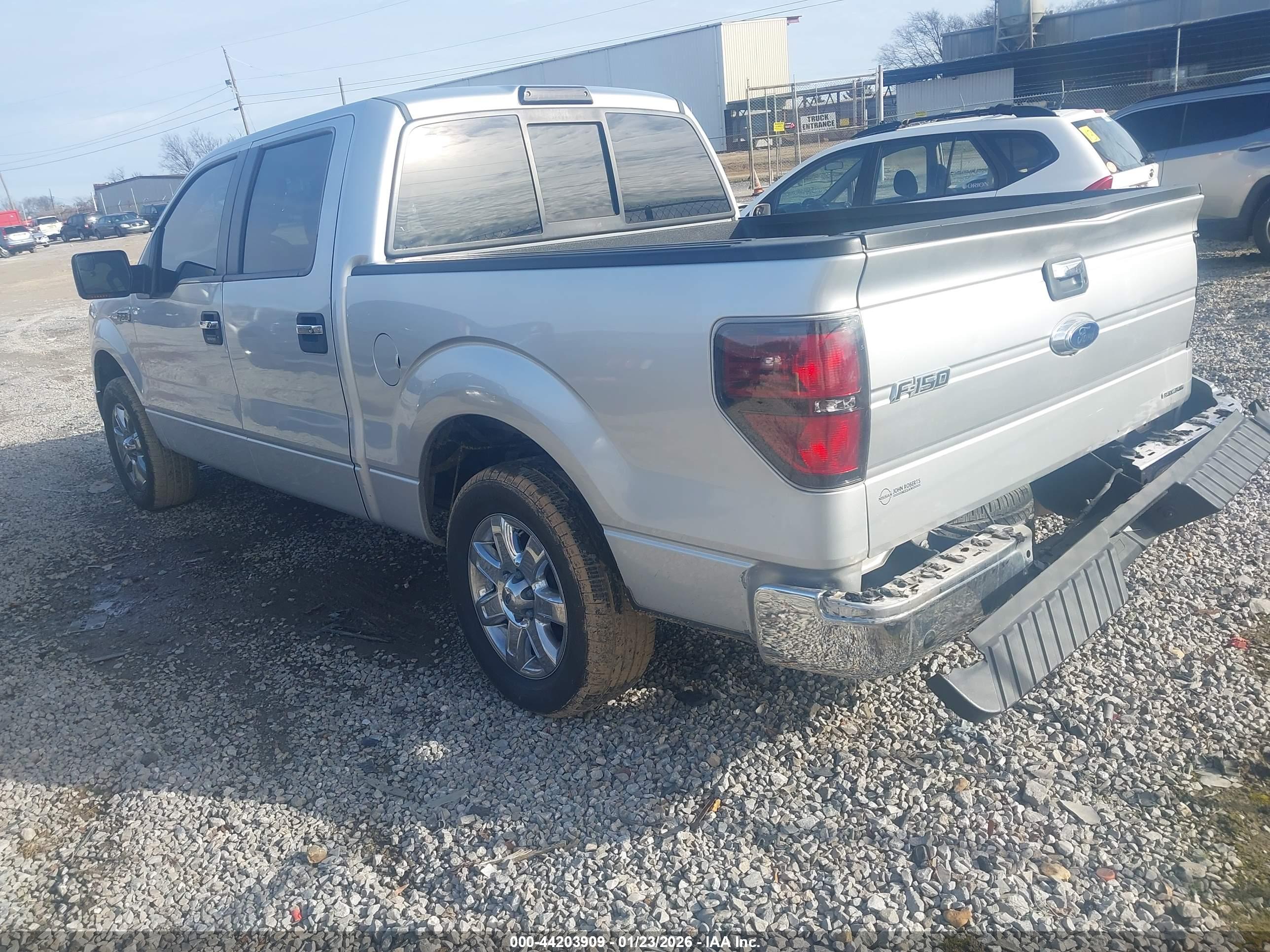 FORD F-150 image 3