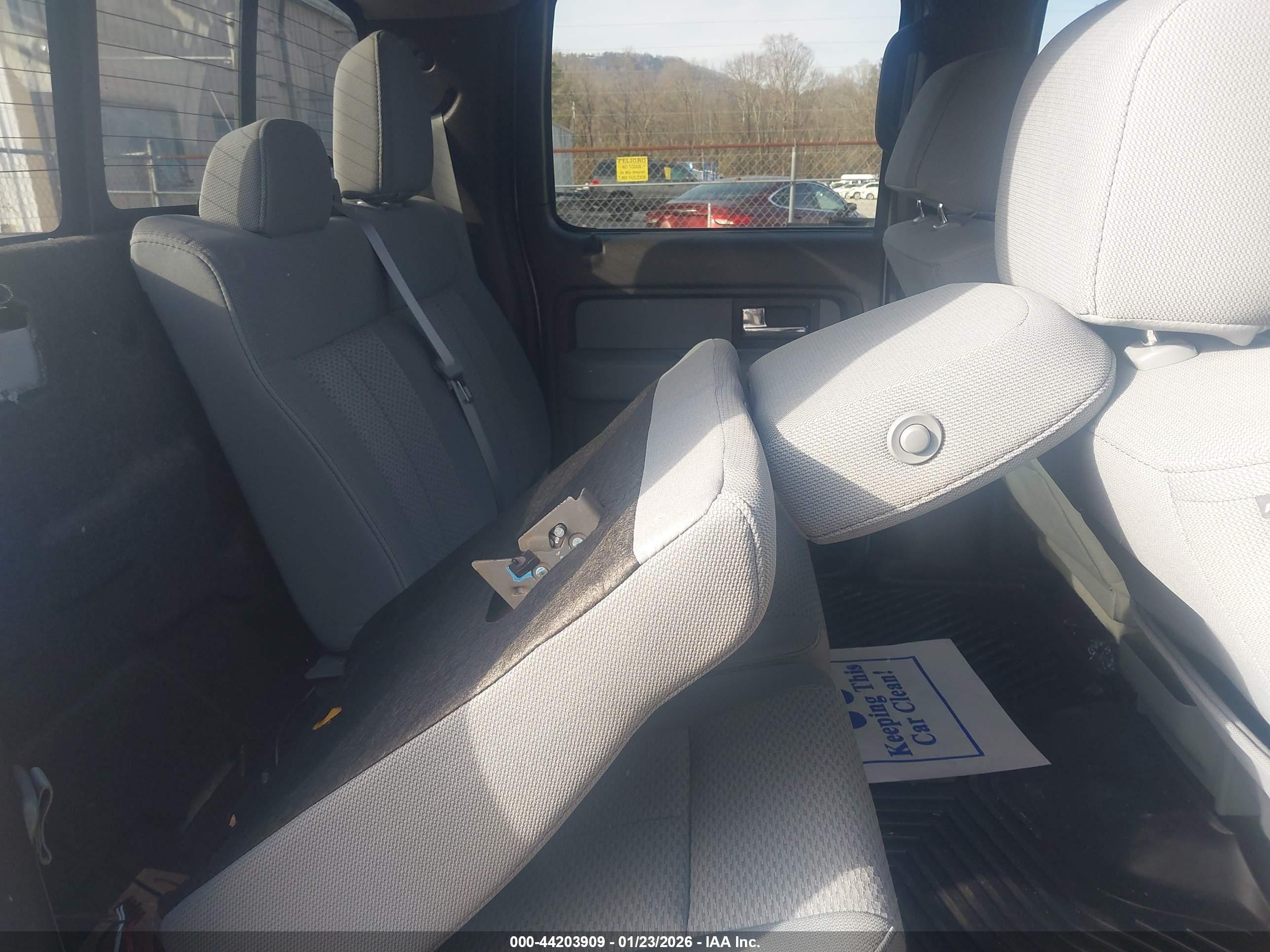 FORD F-150 image 8