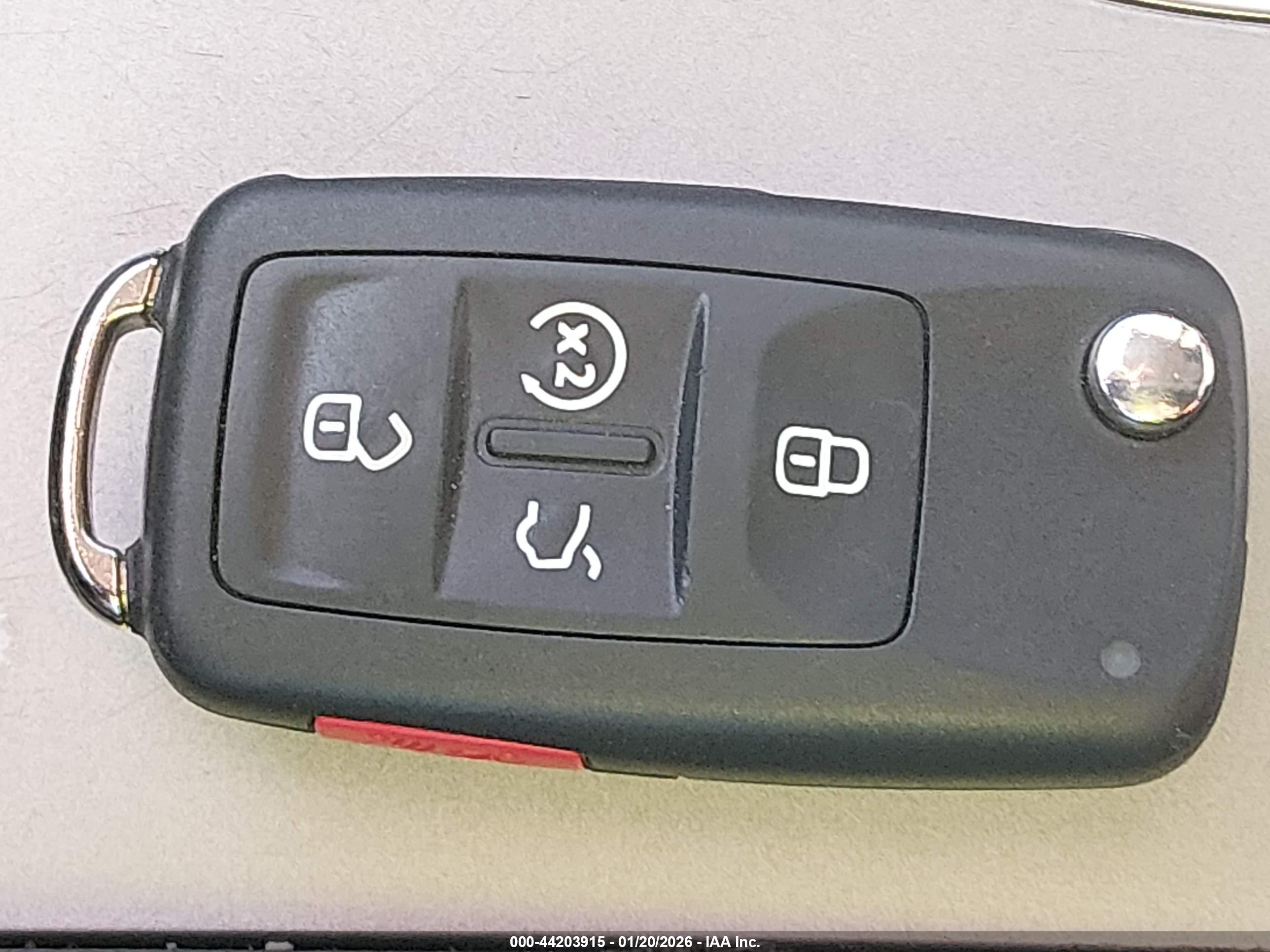 VOLKSWAGEN PASSAT image 11