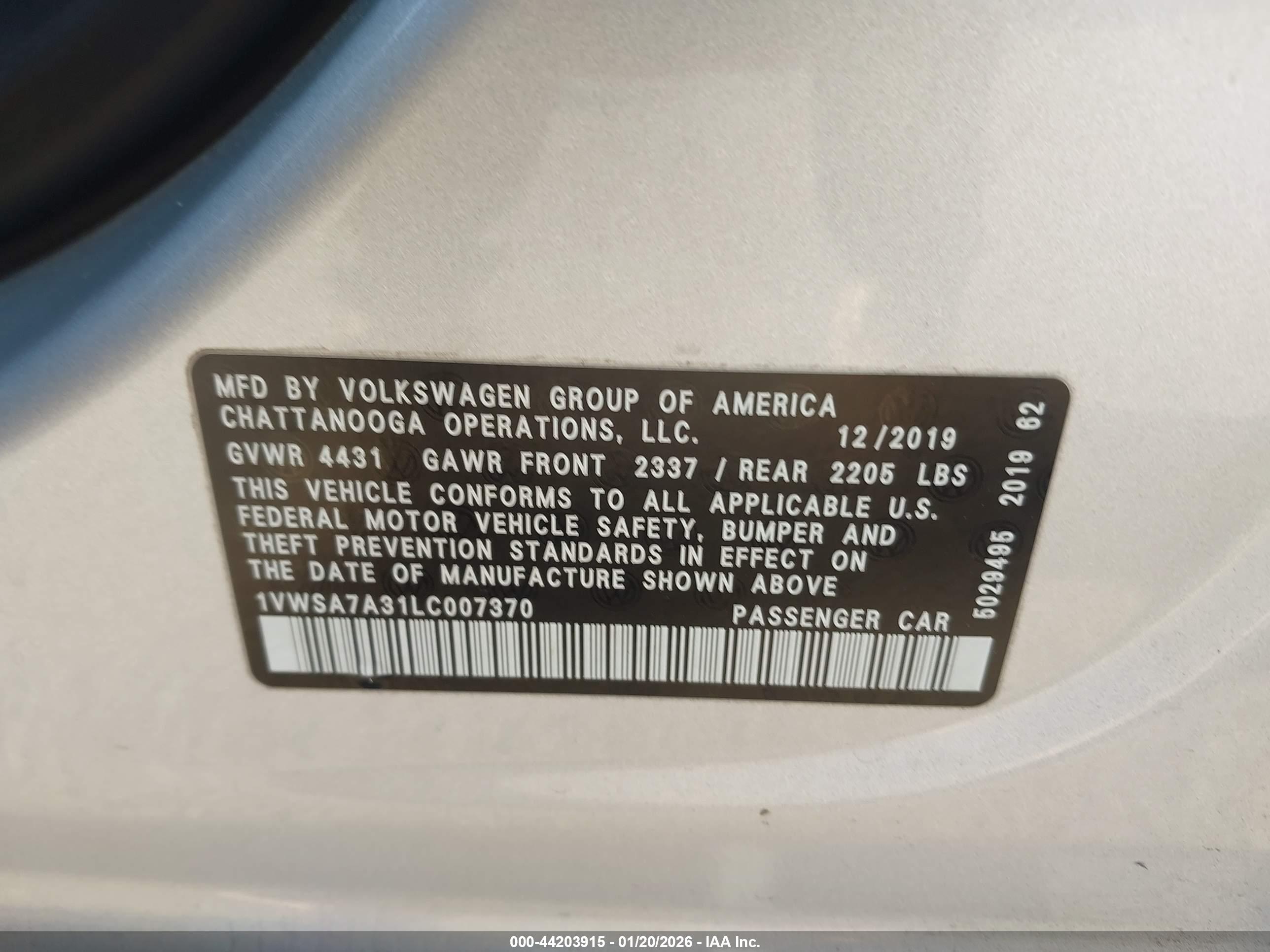 VOLKSWAGEN PASSAT image 9