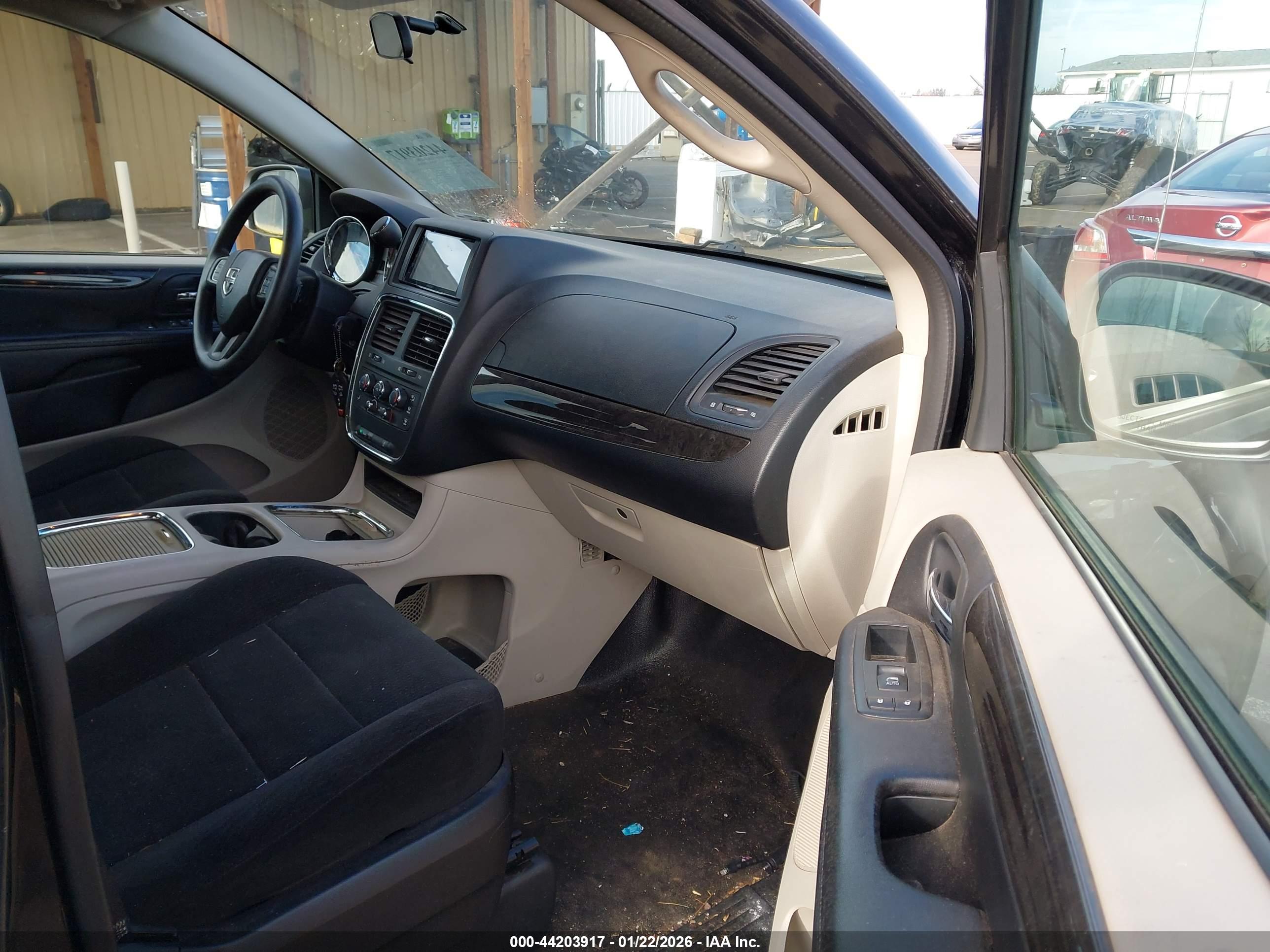 DODGE GRAND image 5