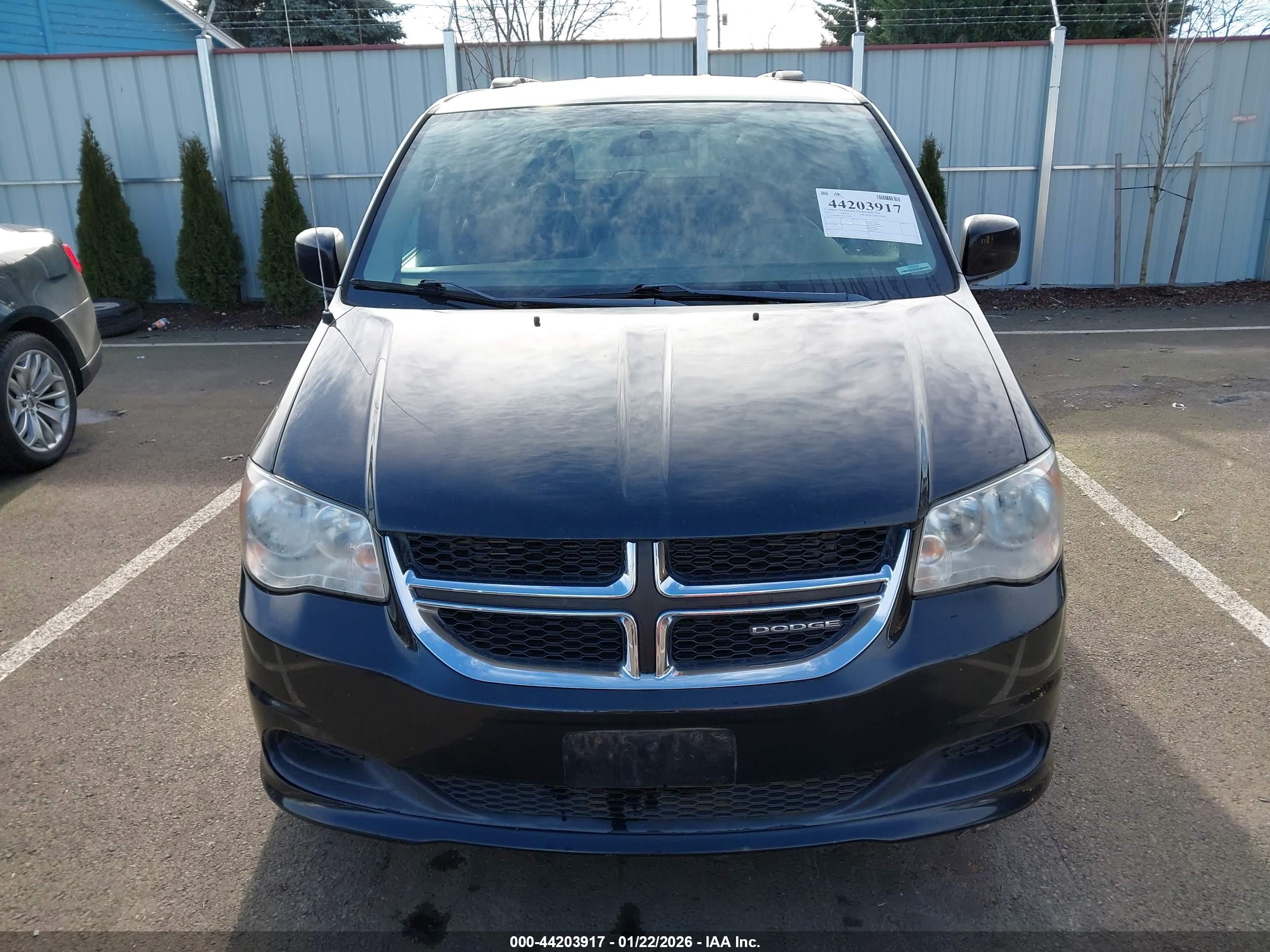 DODGE GRAND image 6
