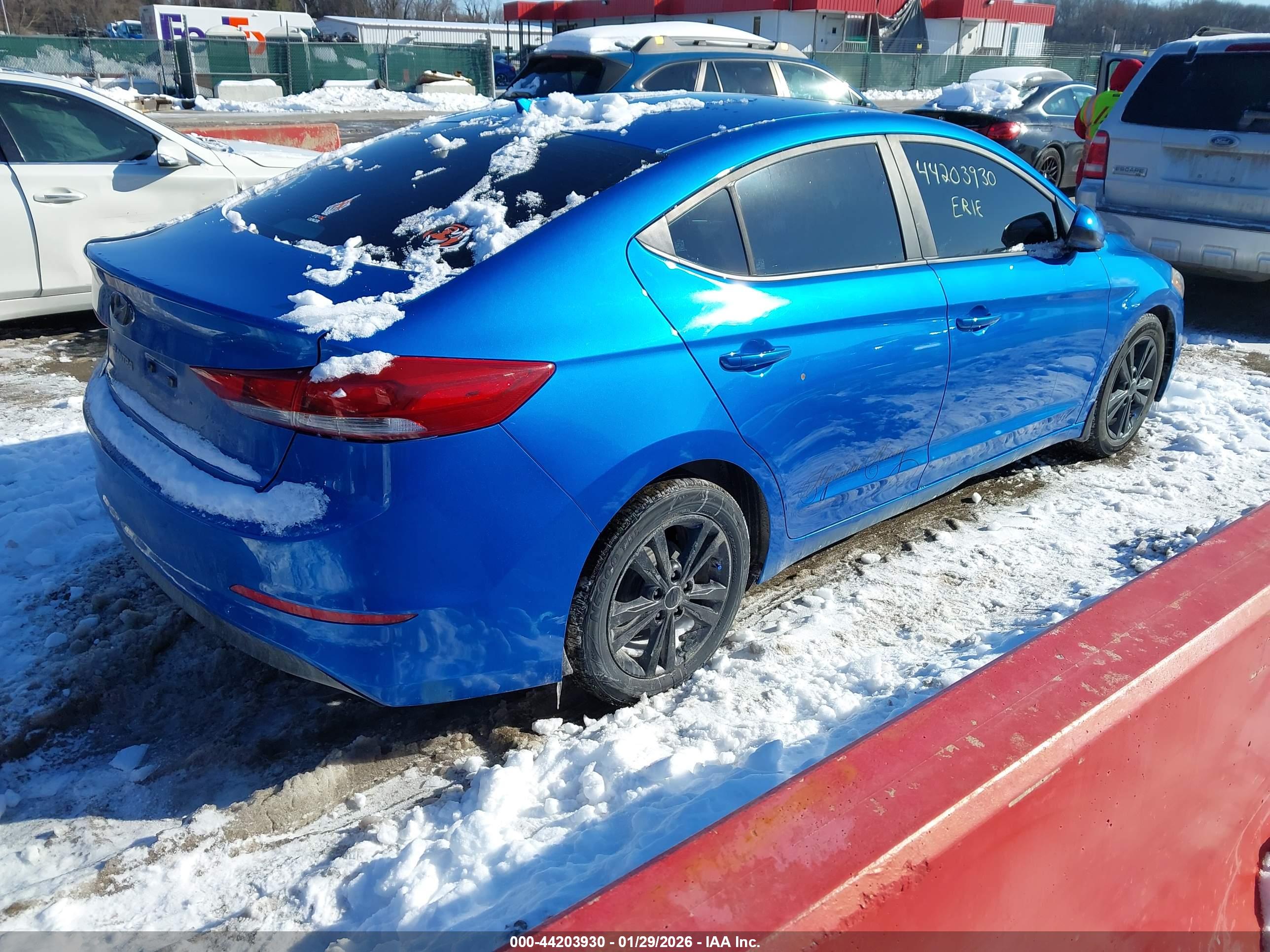 HYUNDAI ELANTRA image 4