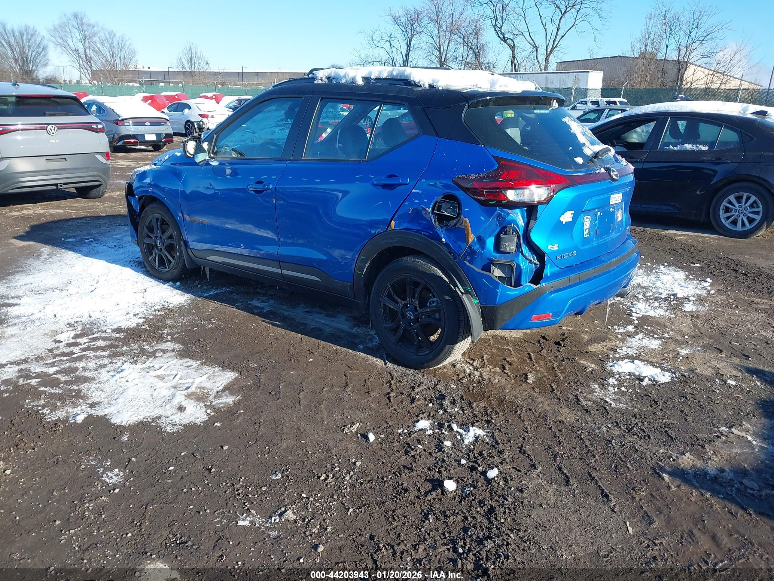 NISSAN KICKS image 3