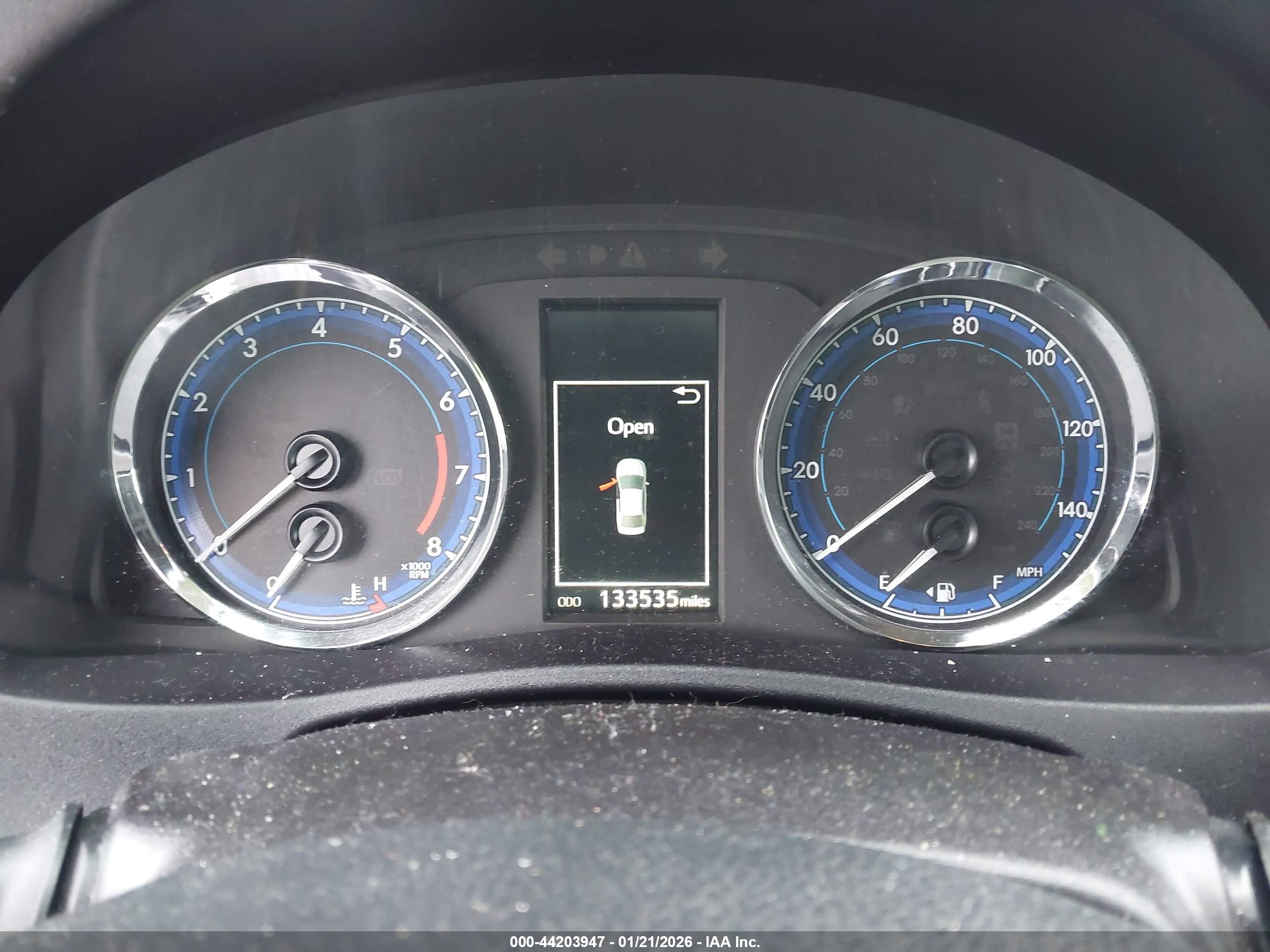 TOYOTA COROLLA image 7