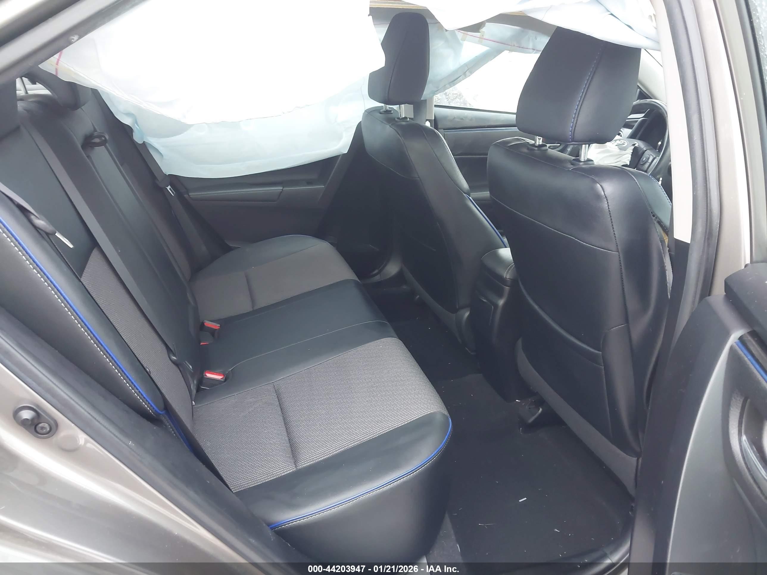 TOYOTA COROLLA image 8