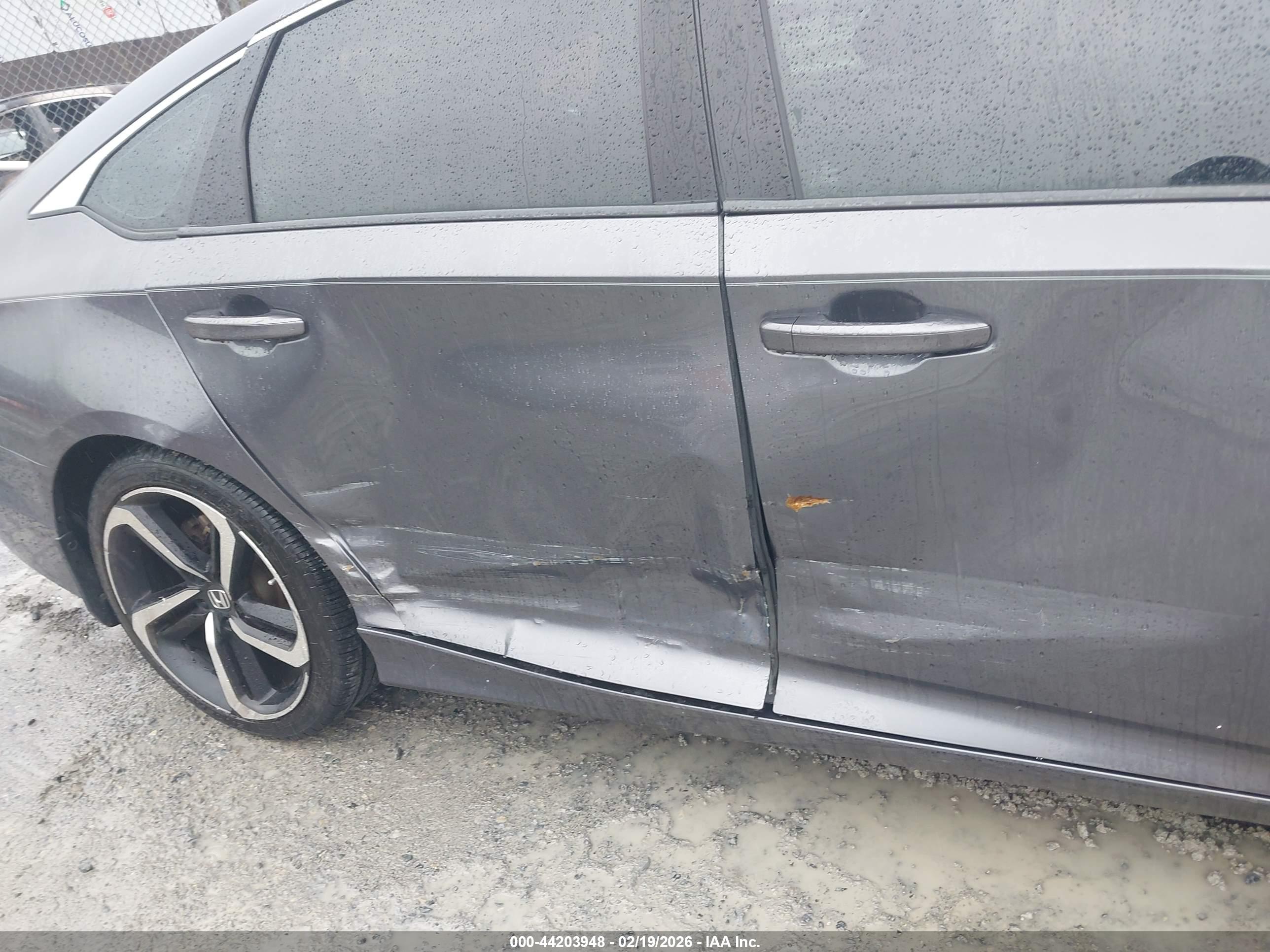 HONDA ACCORD image 6