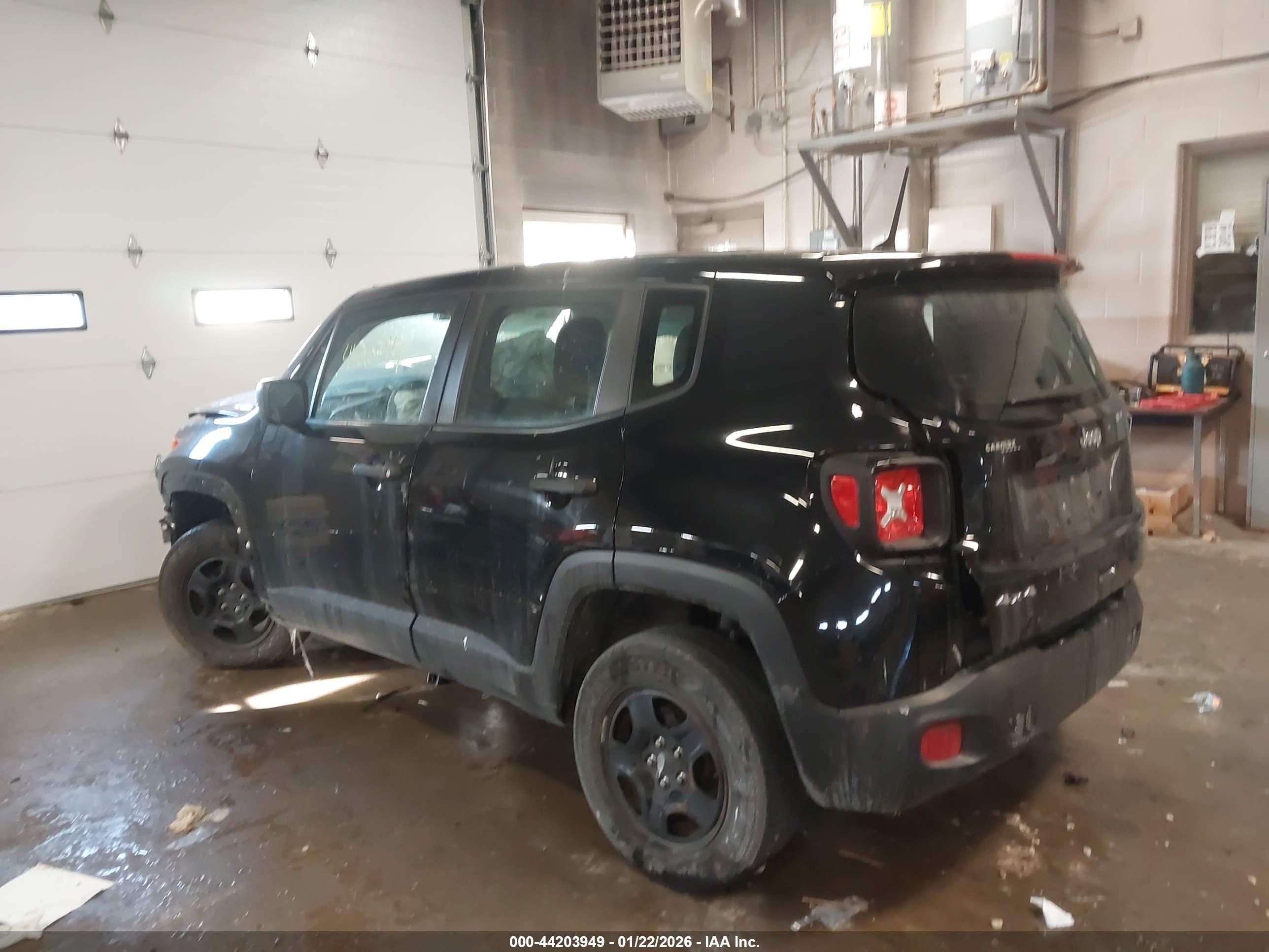 JEEP RENEGADE image 3