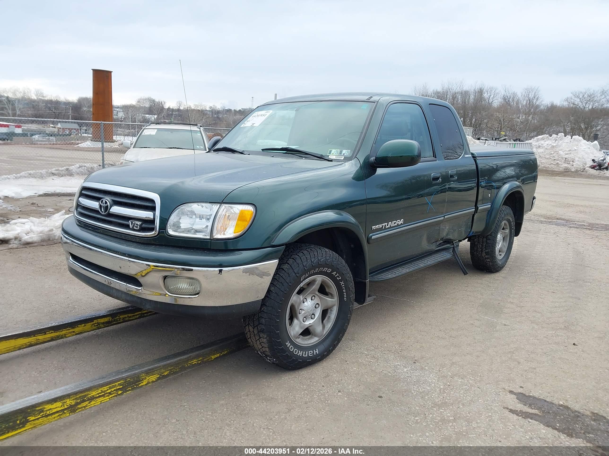 TOYOTA TUNDRA image 2