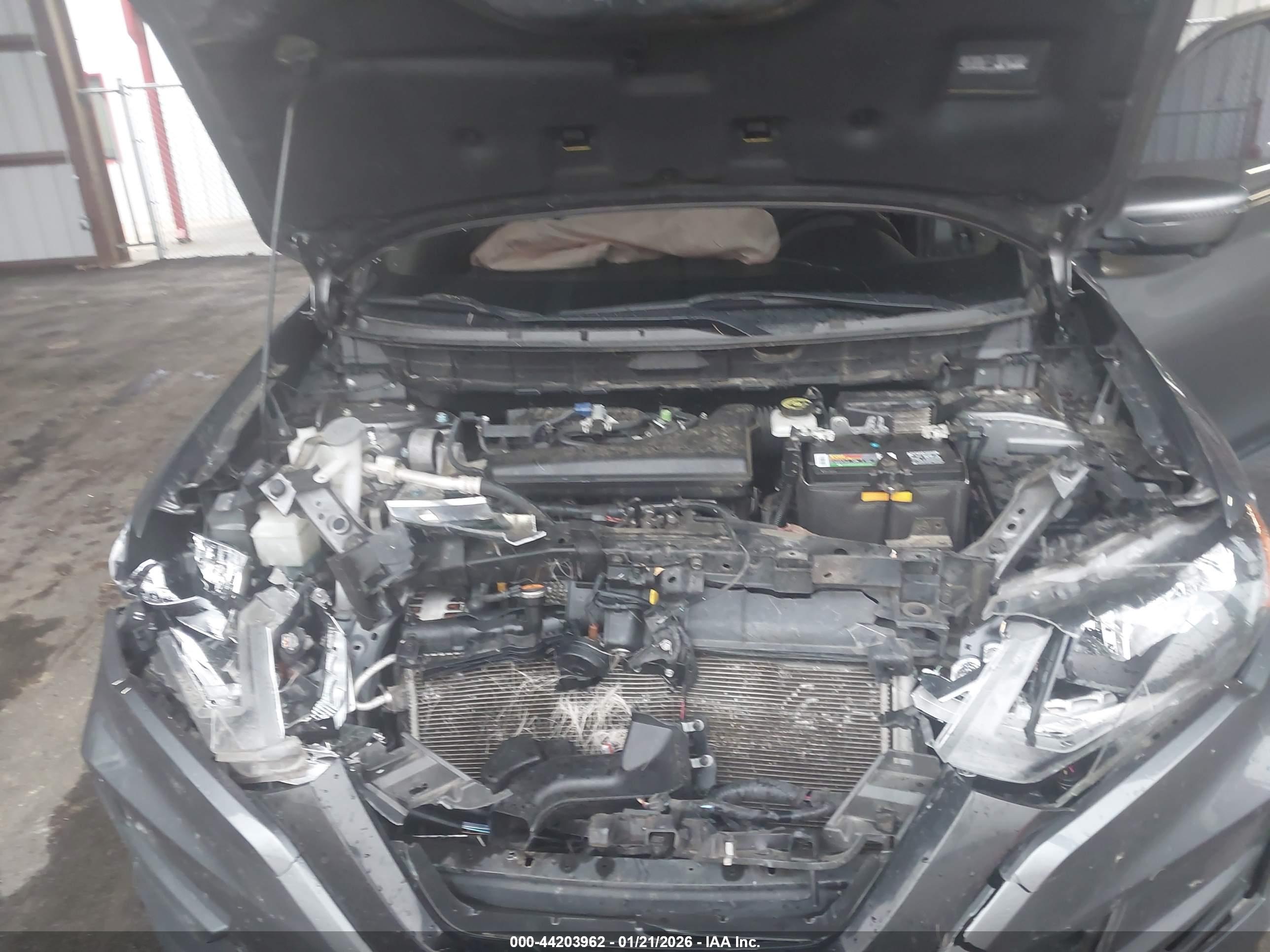 NISSAN ROGUE image 10