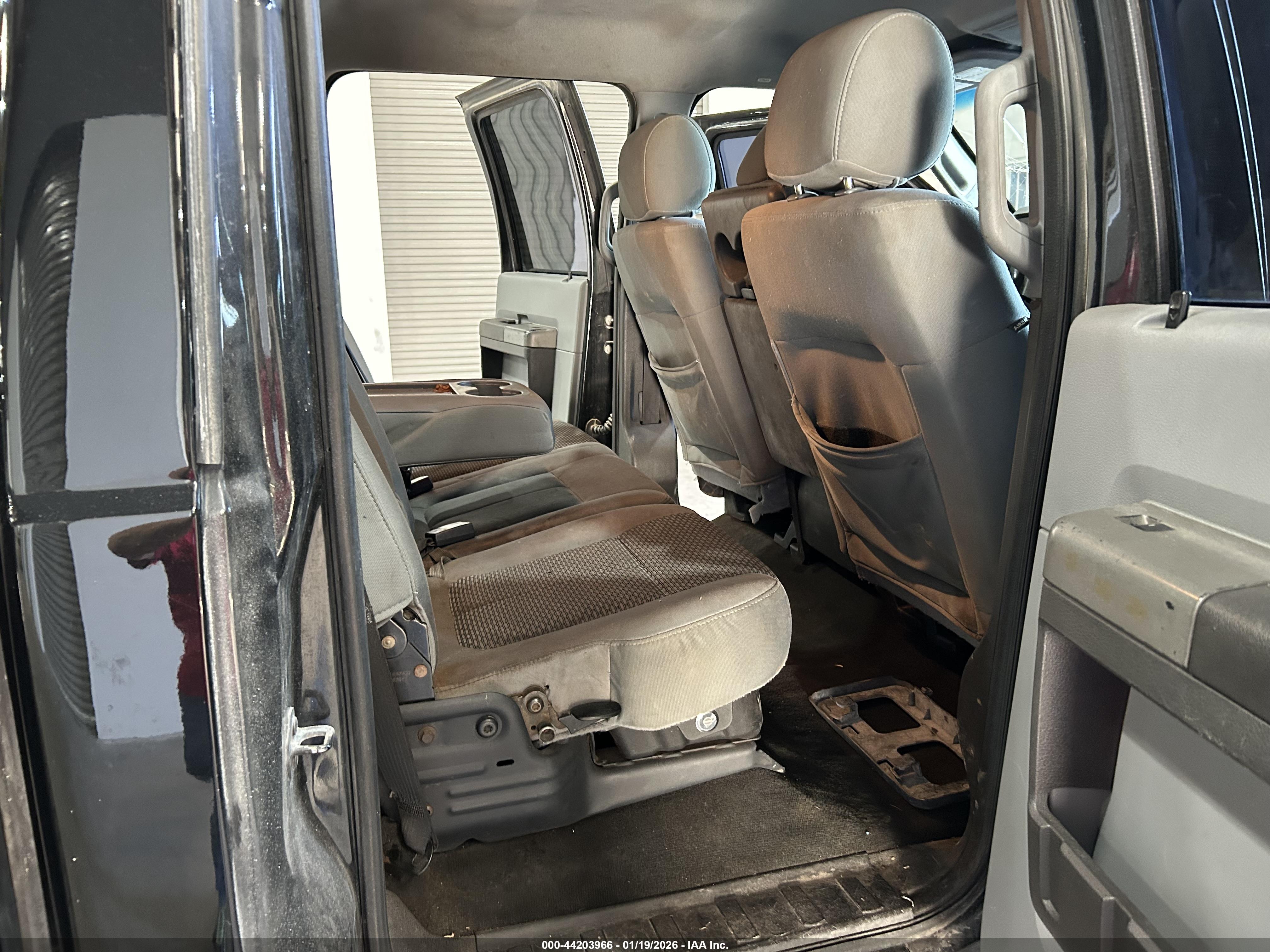 FORD F-250 image 8