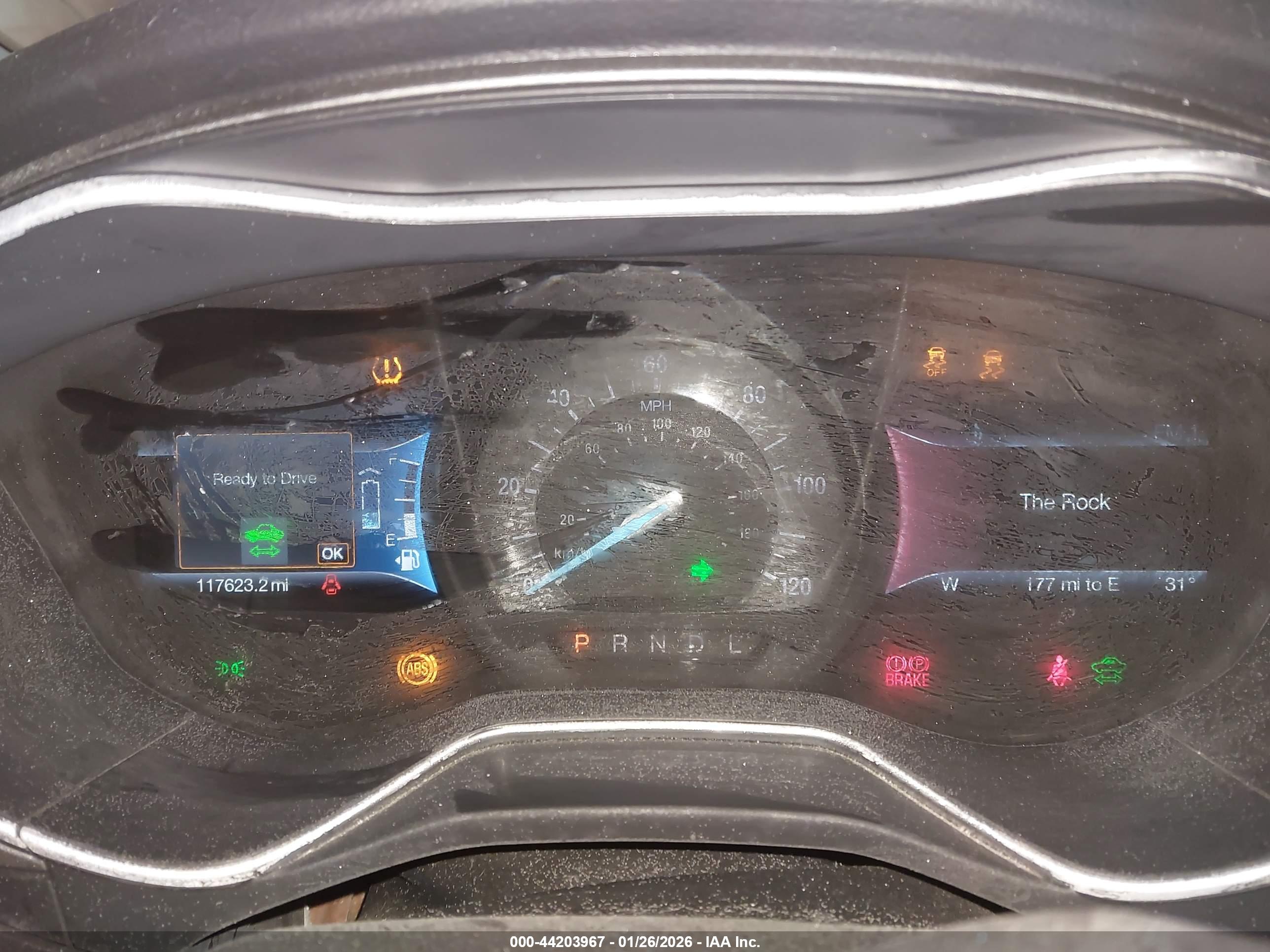 FORD FUSION image 7