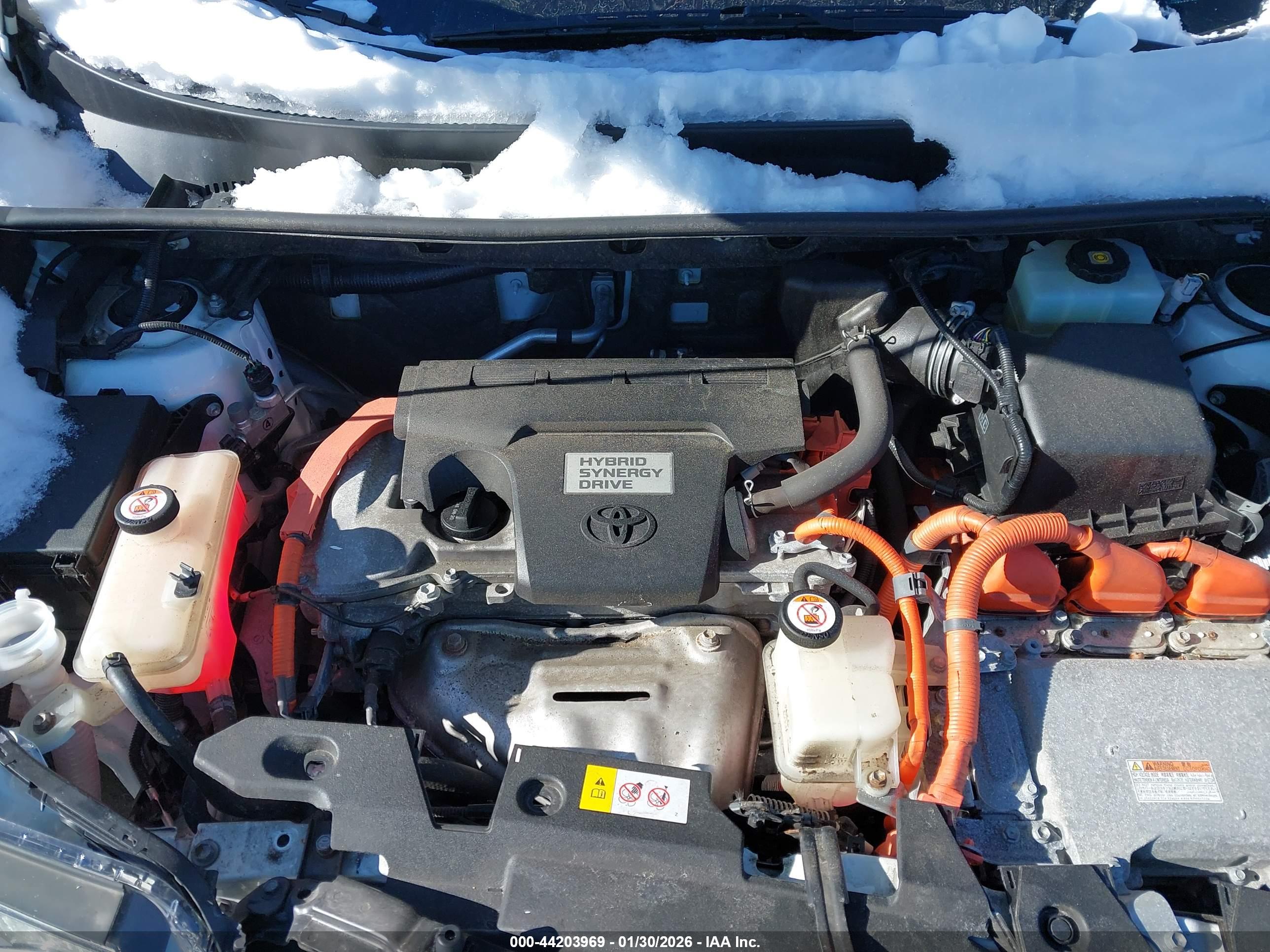 TOYOTA RAV4 image 10