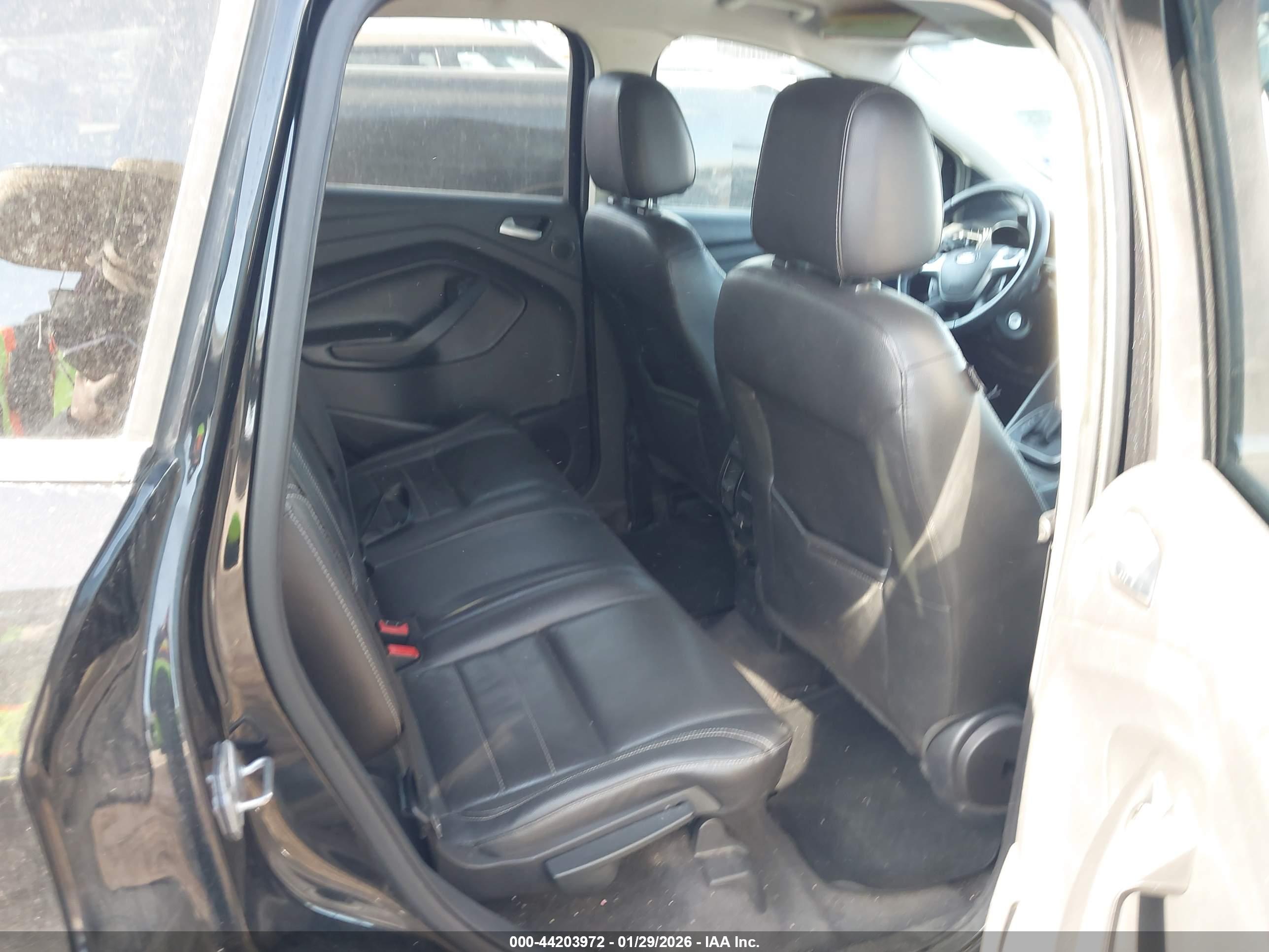 FORD ESCAPE image 8