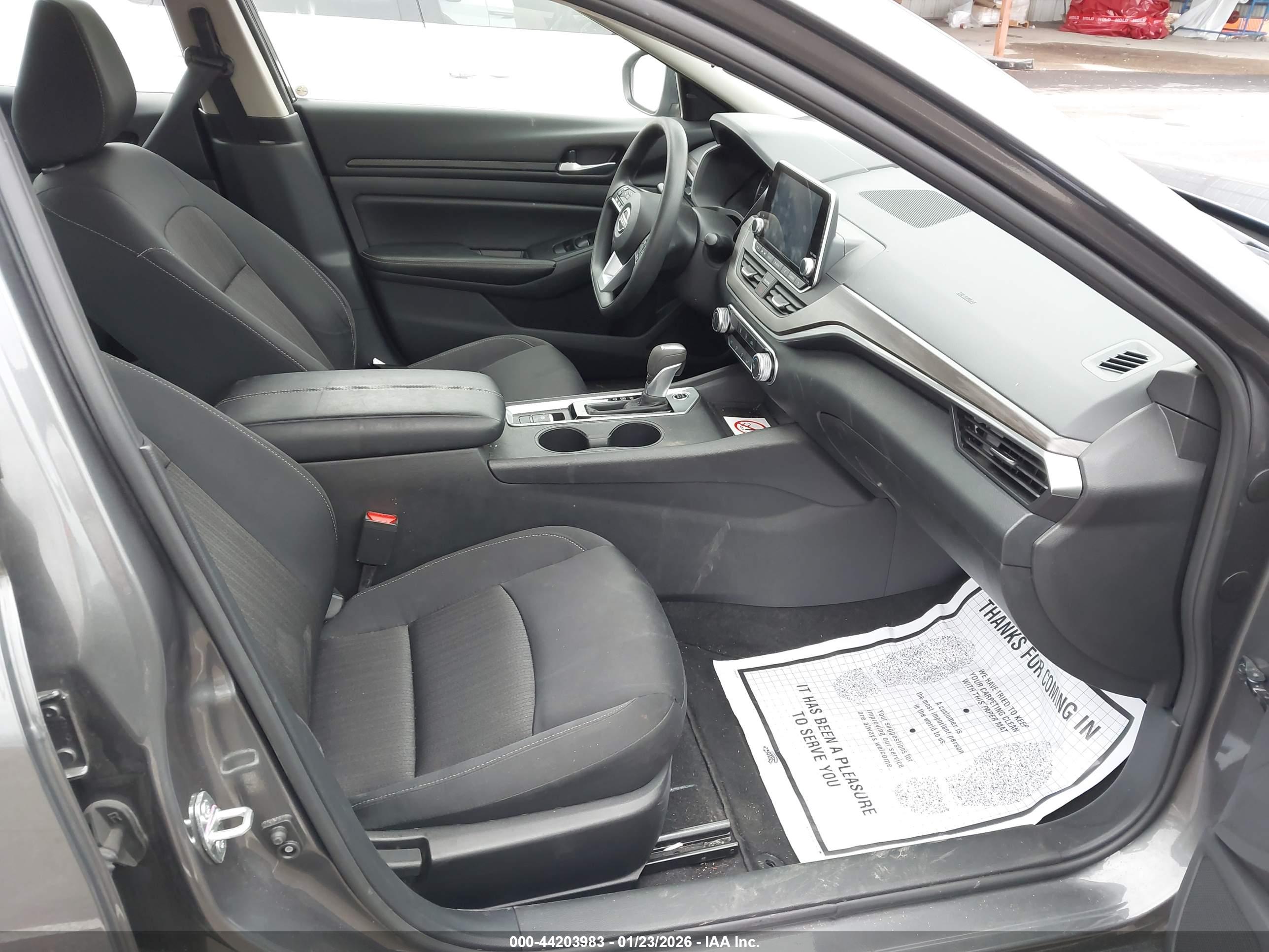 NISSAN ALTIMA image 5