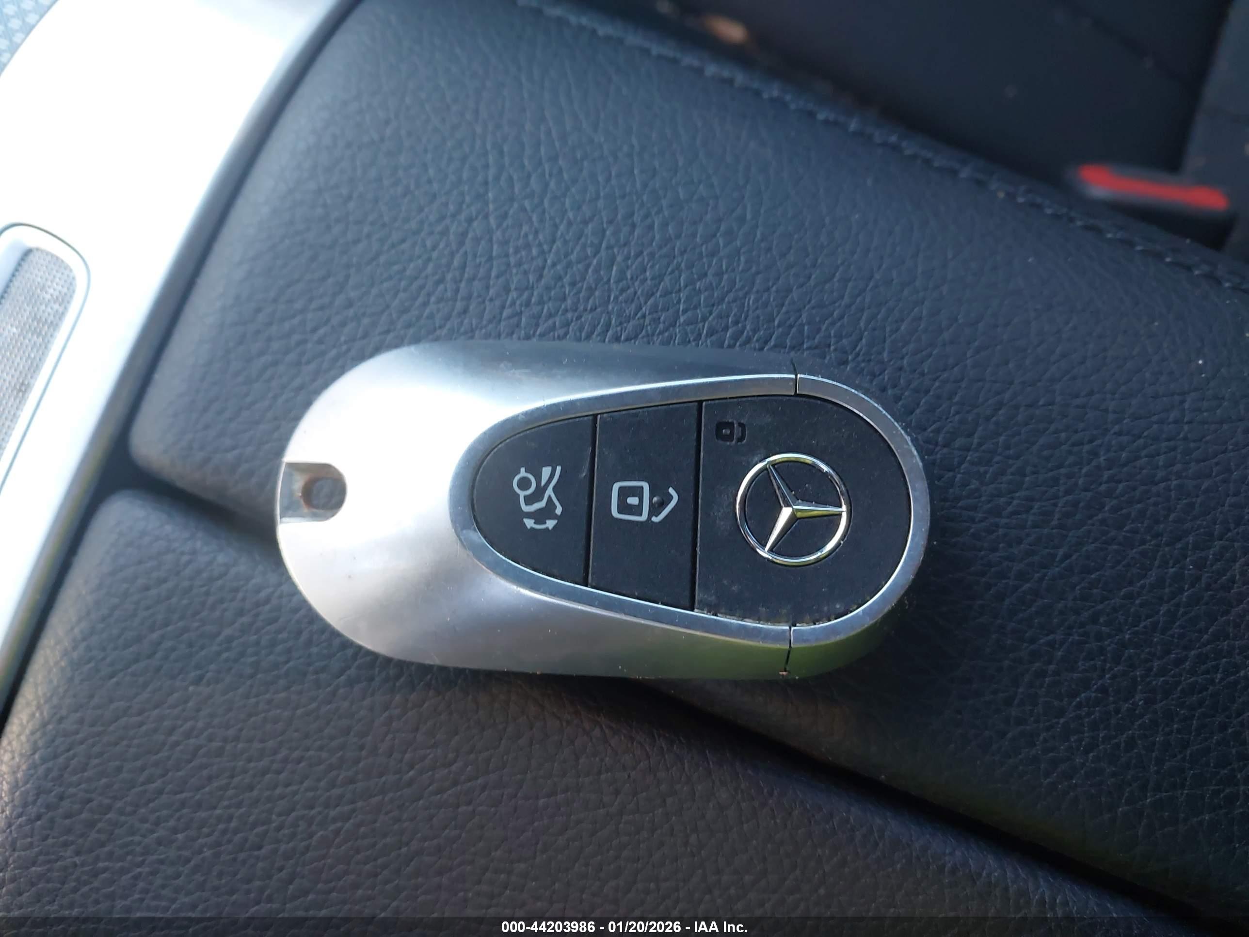 MERCEDES-BENZ CLE image 11