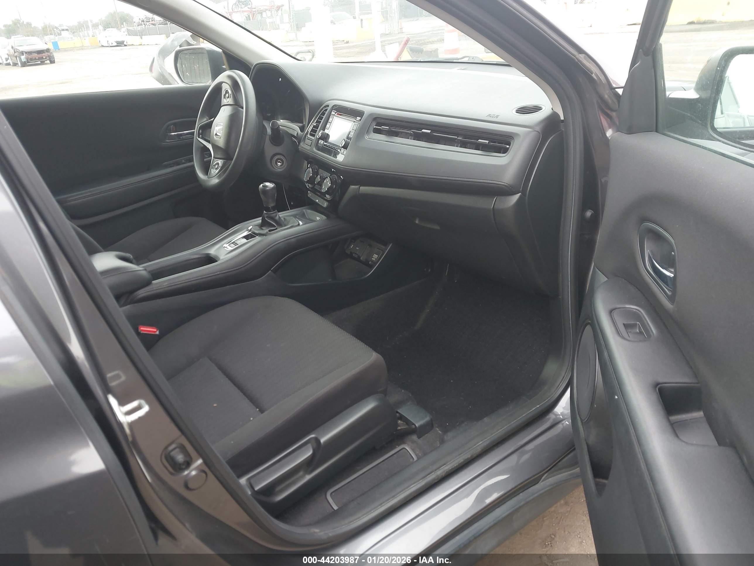 HONDA HR-V image 5