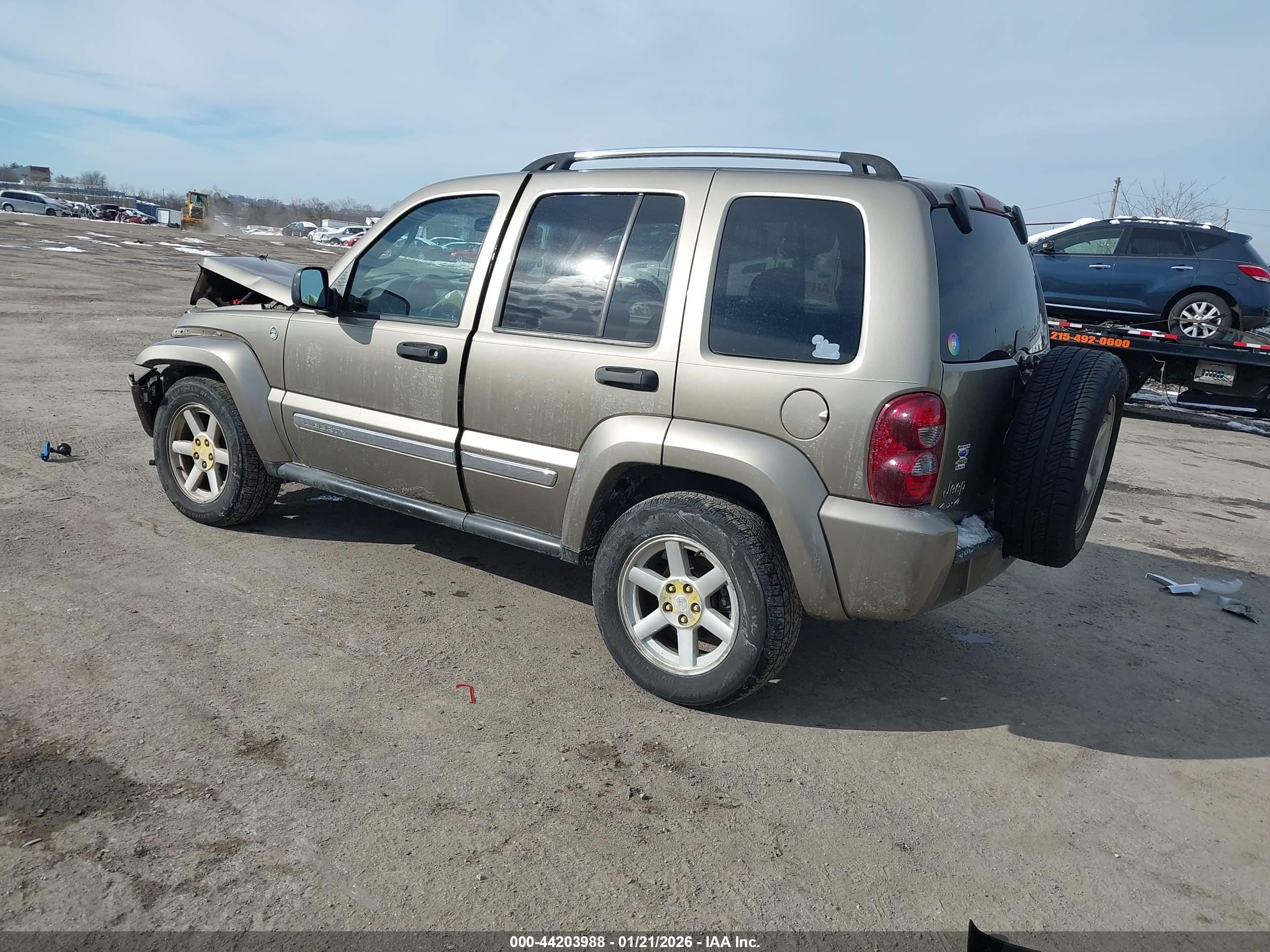 JEEP LIBERTY image 3