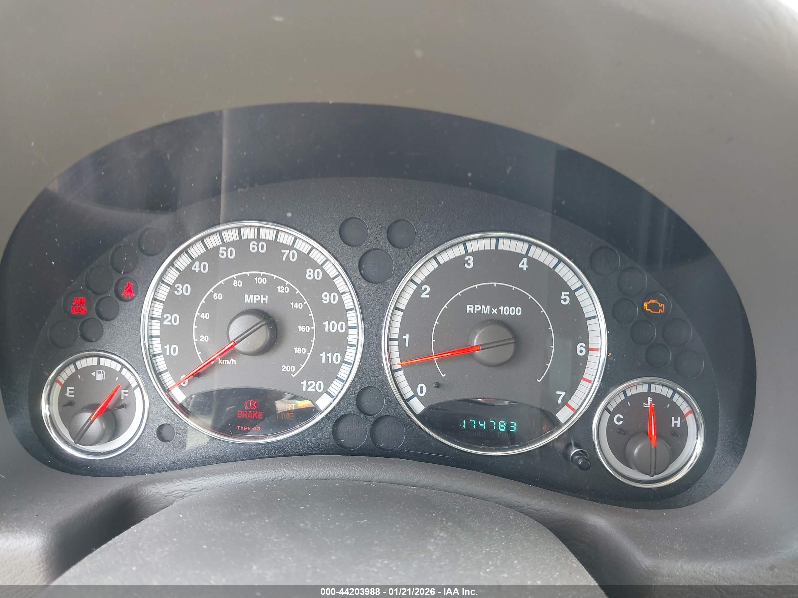 JEEP LIBERTY image 7