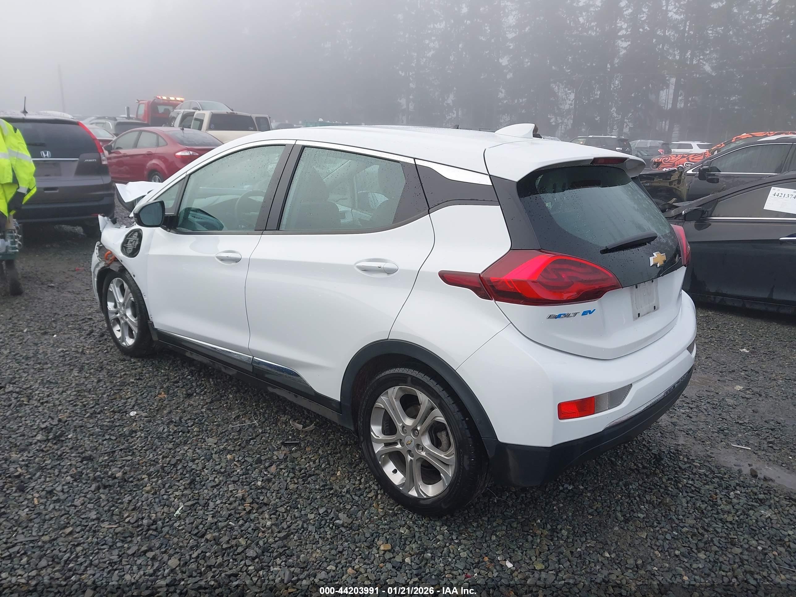 CHEVROLET BOLT image 3