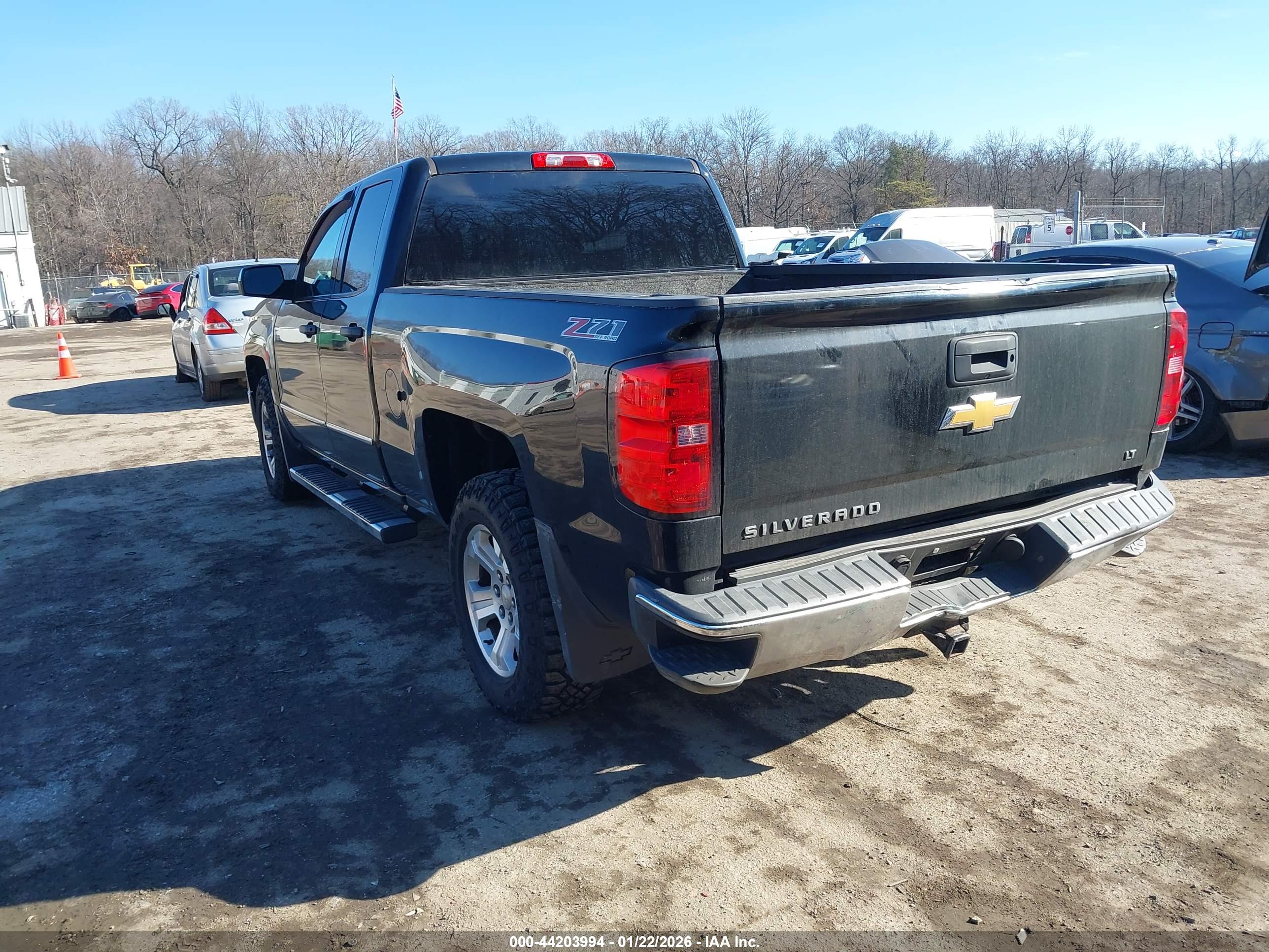 CHEVROLET SILVERADO image 3