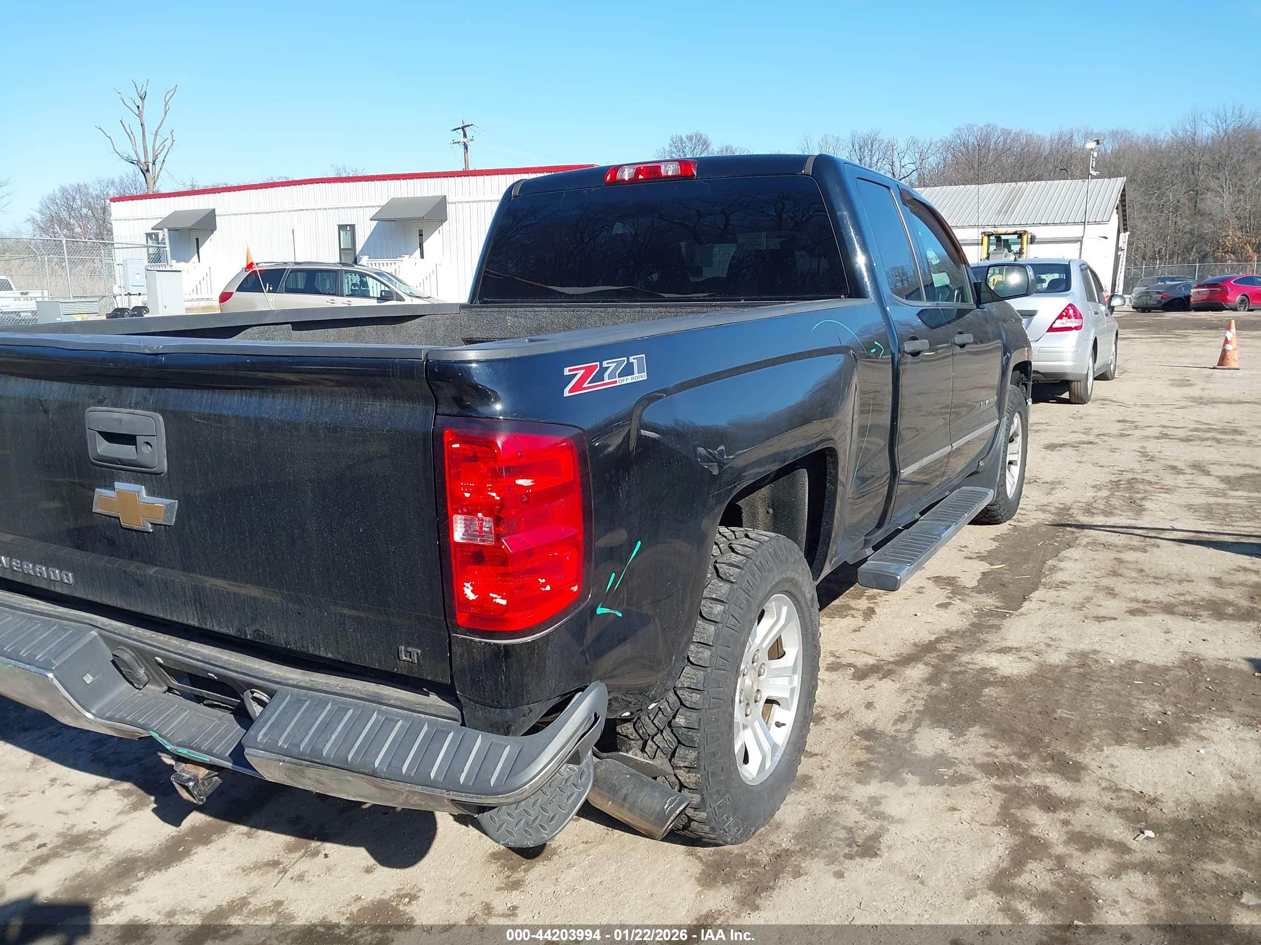 CHEVROLET SILVERADO image 4