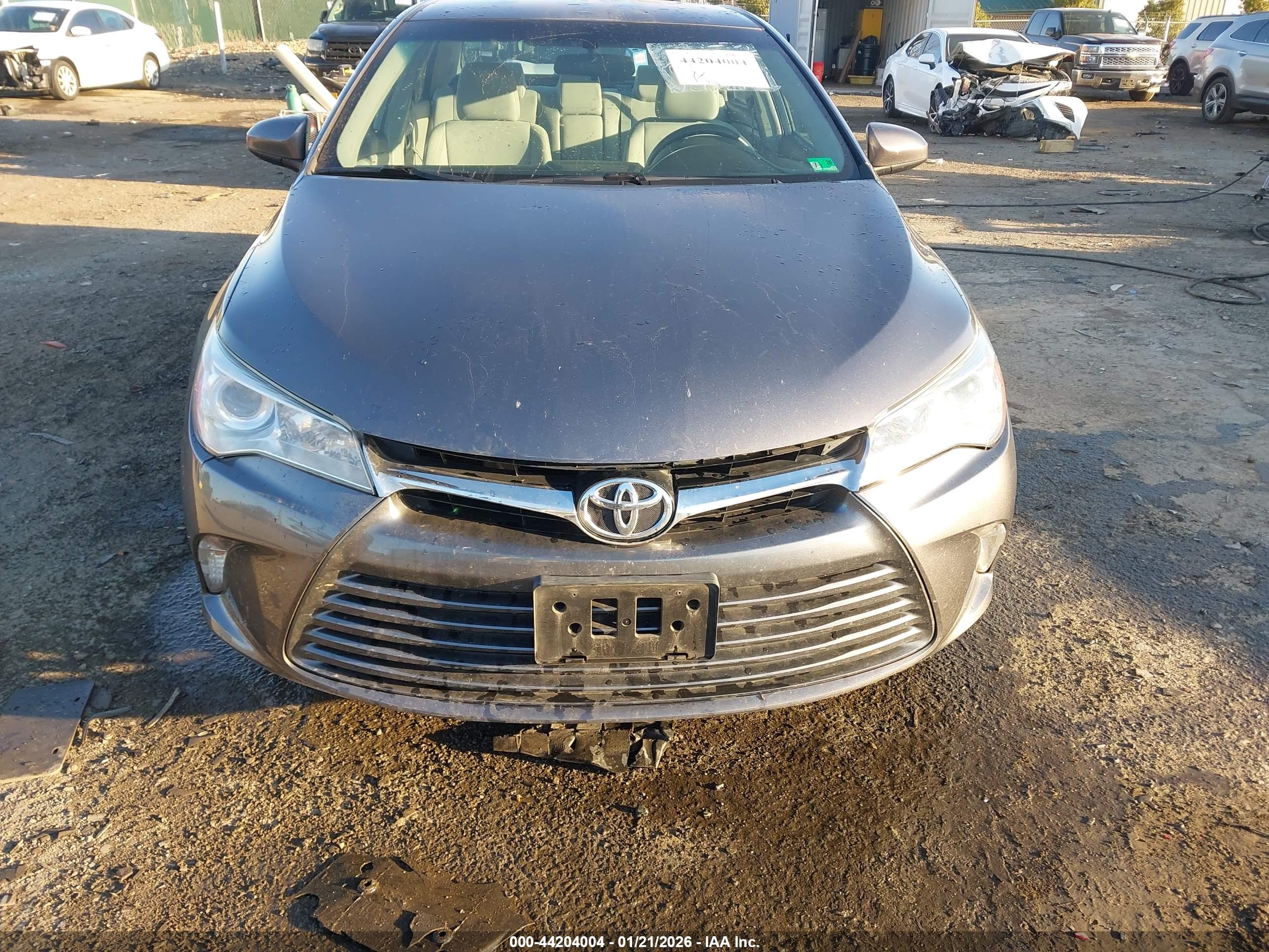 TOYOTA CAMRY image 6