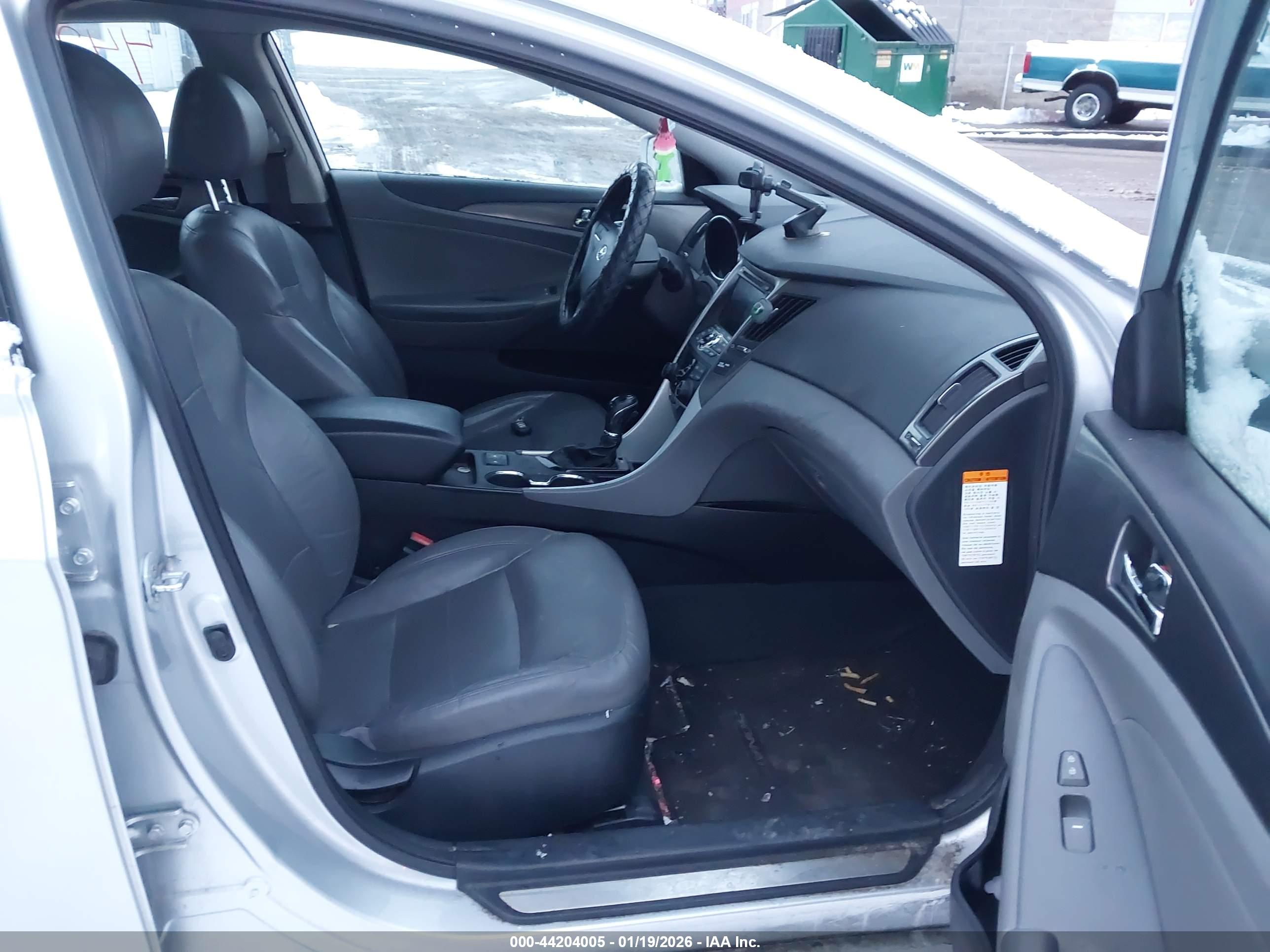 HYUNDAI SONATA image 5