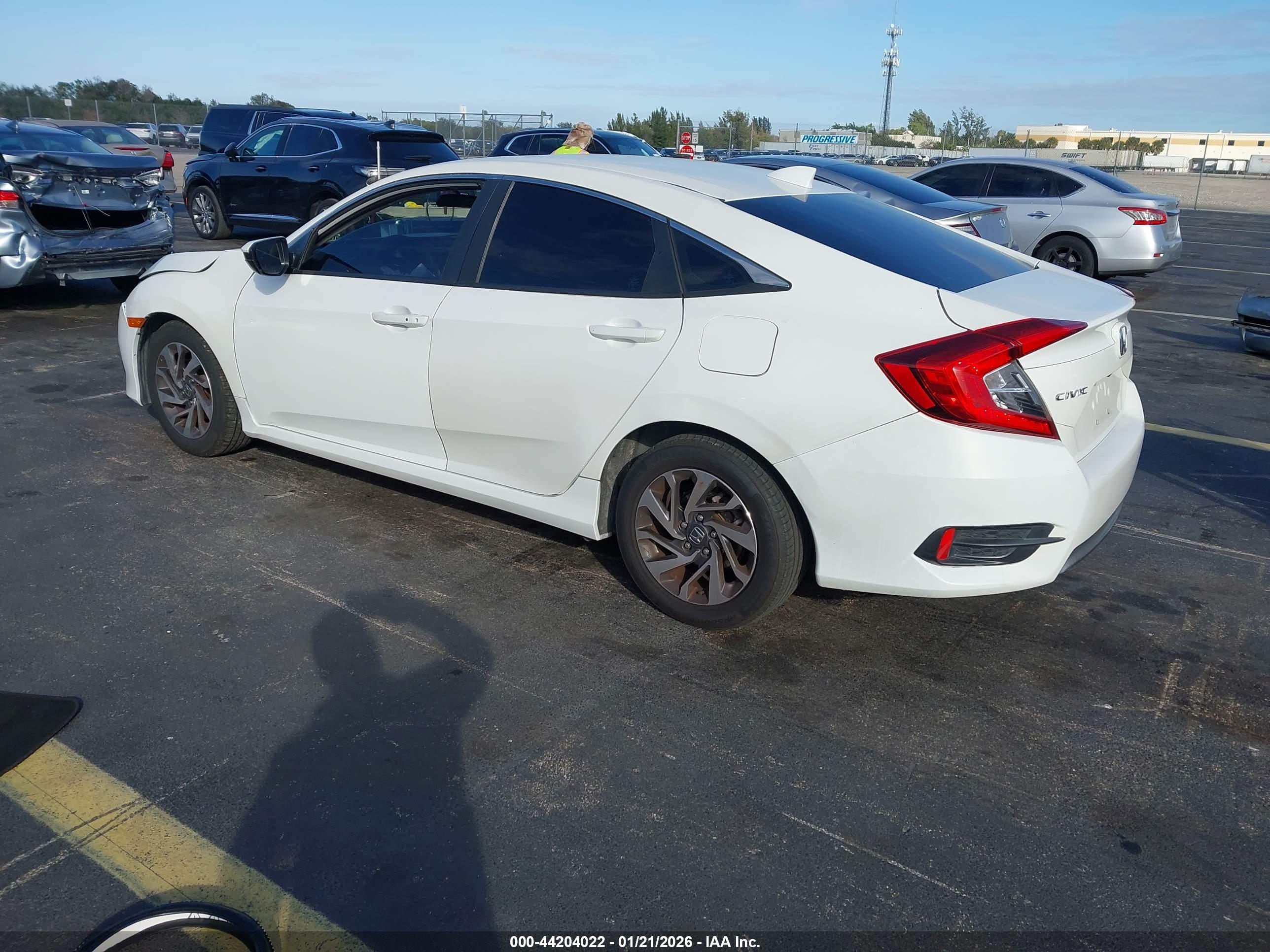 HONDA CIVIC image 3