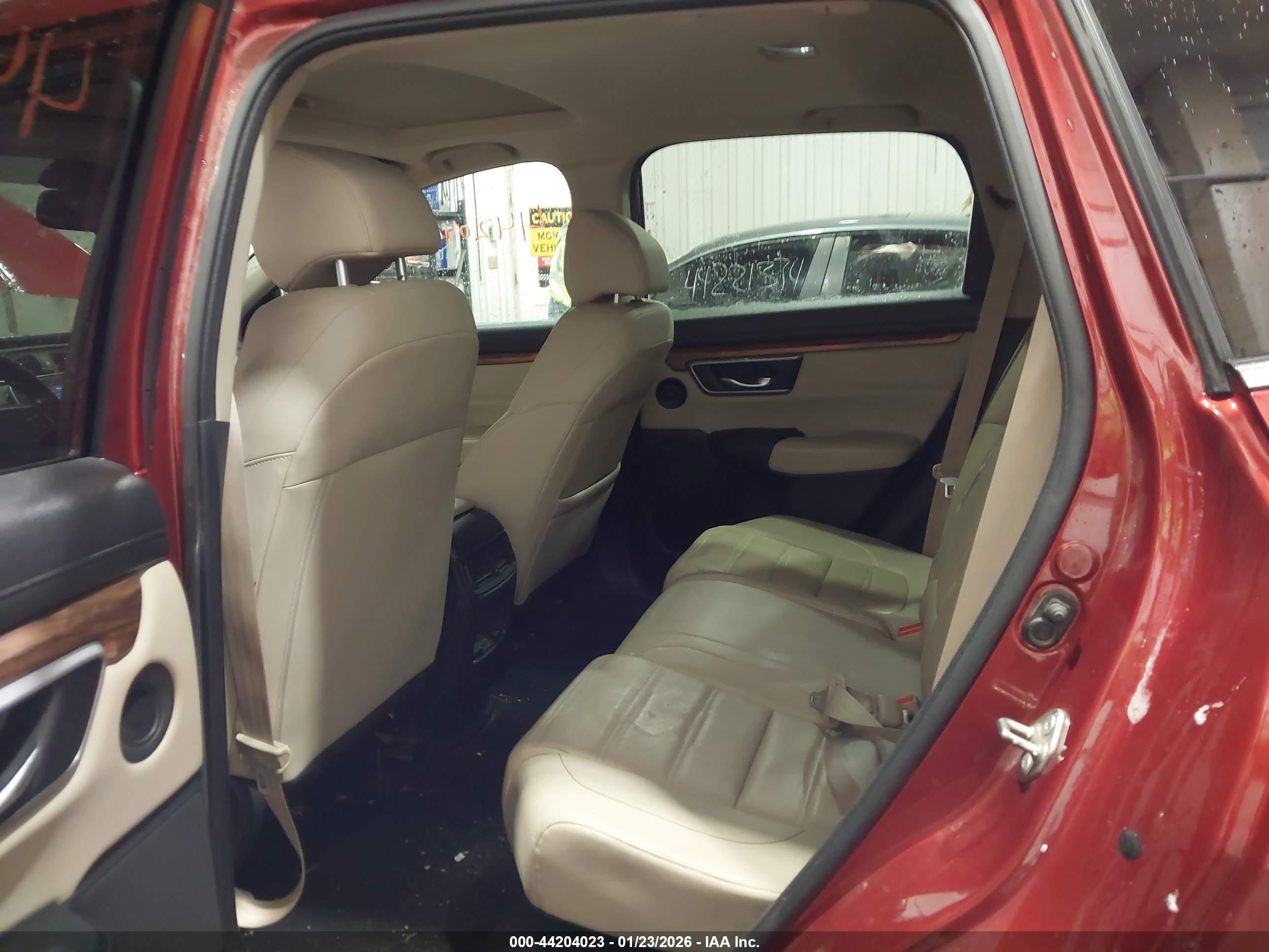 HONDA CR-V image 8