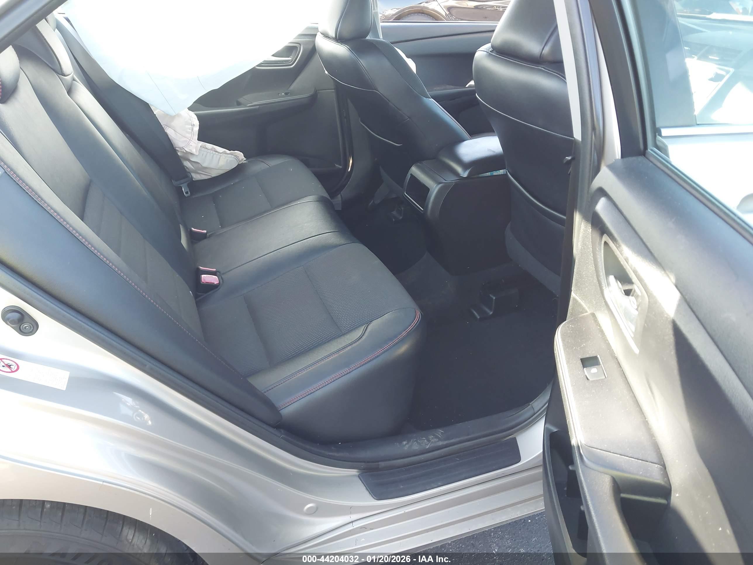 TOYOTA CAMRY image 8
