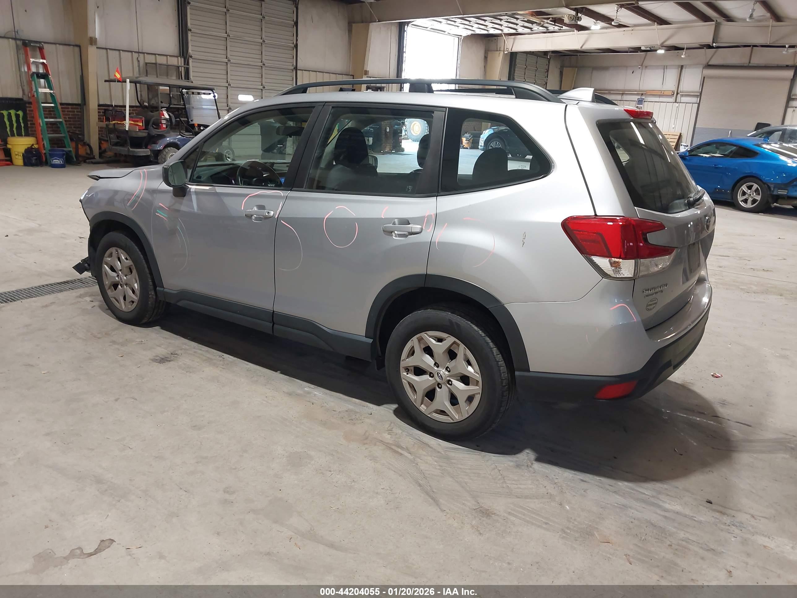 SUBARU FORESTER image 3