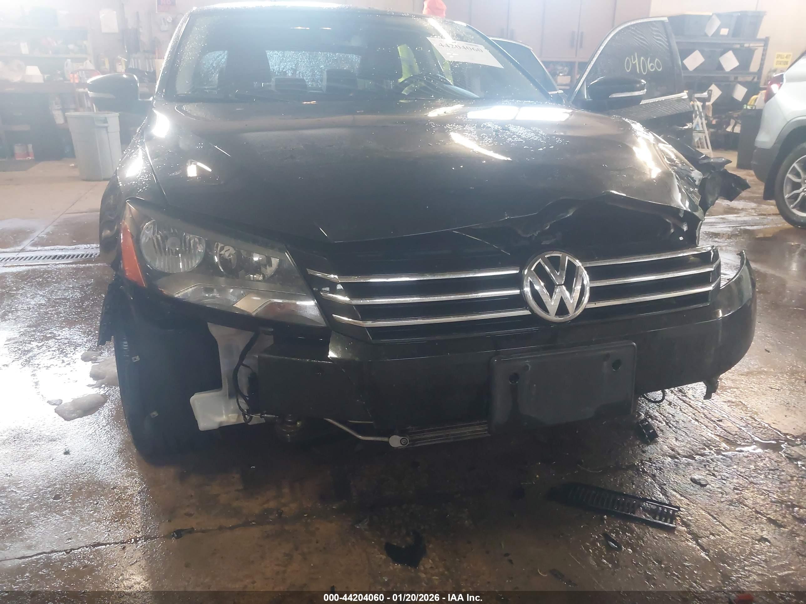 VOLKSWAGEN PASSAT image 6
