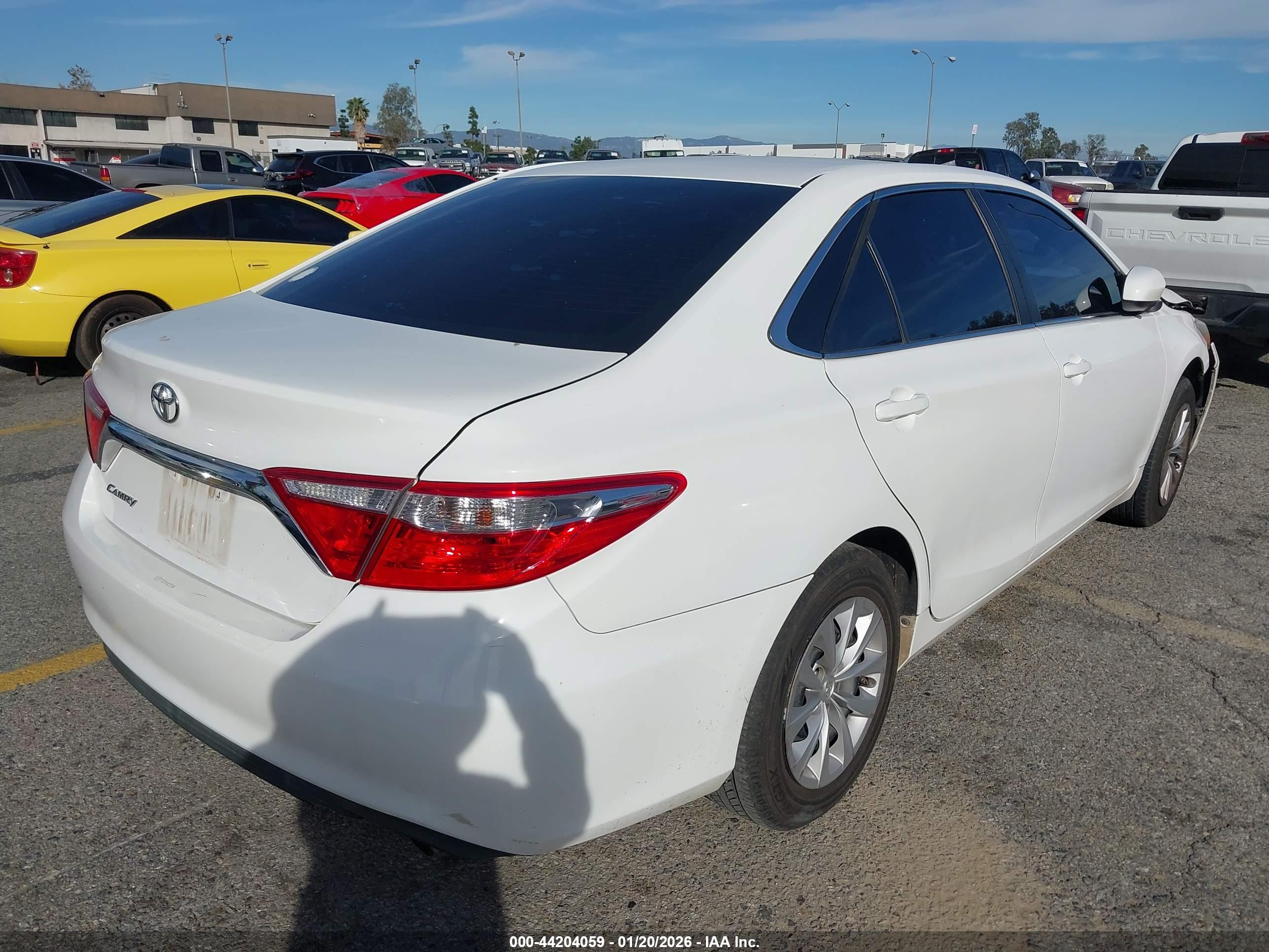 TOYOTA CAMRY image 4