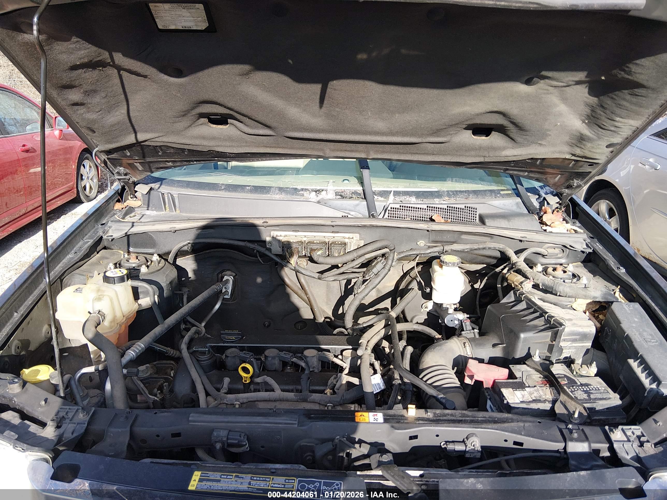 FORD ESCAPE image 10
