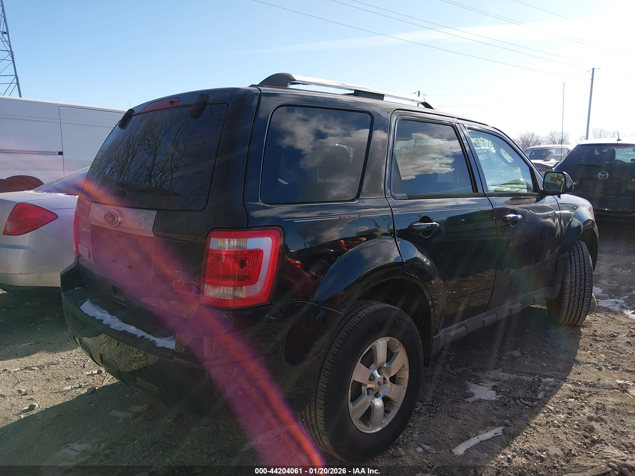 FORD ESCAPE image 4