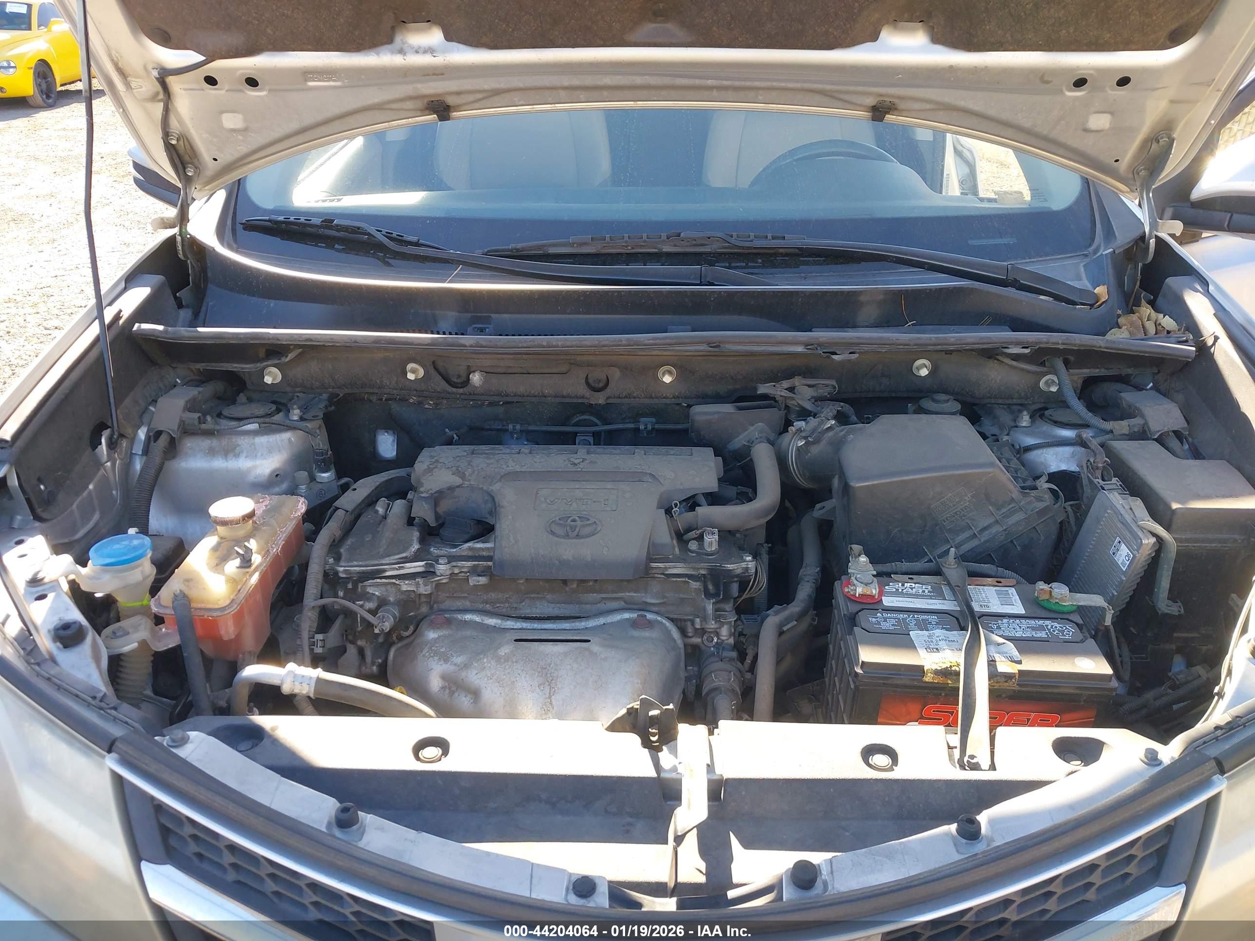 TOYOTA RAV4 image 10
