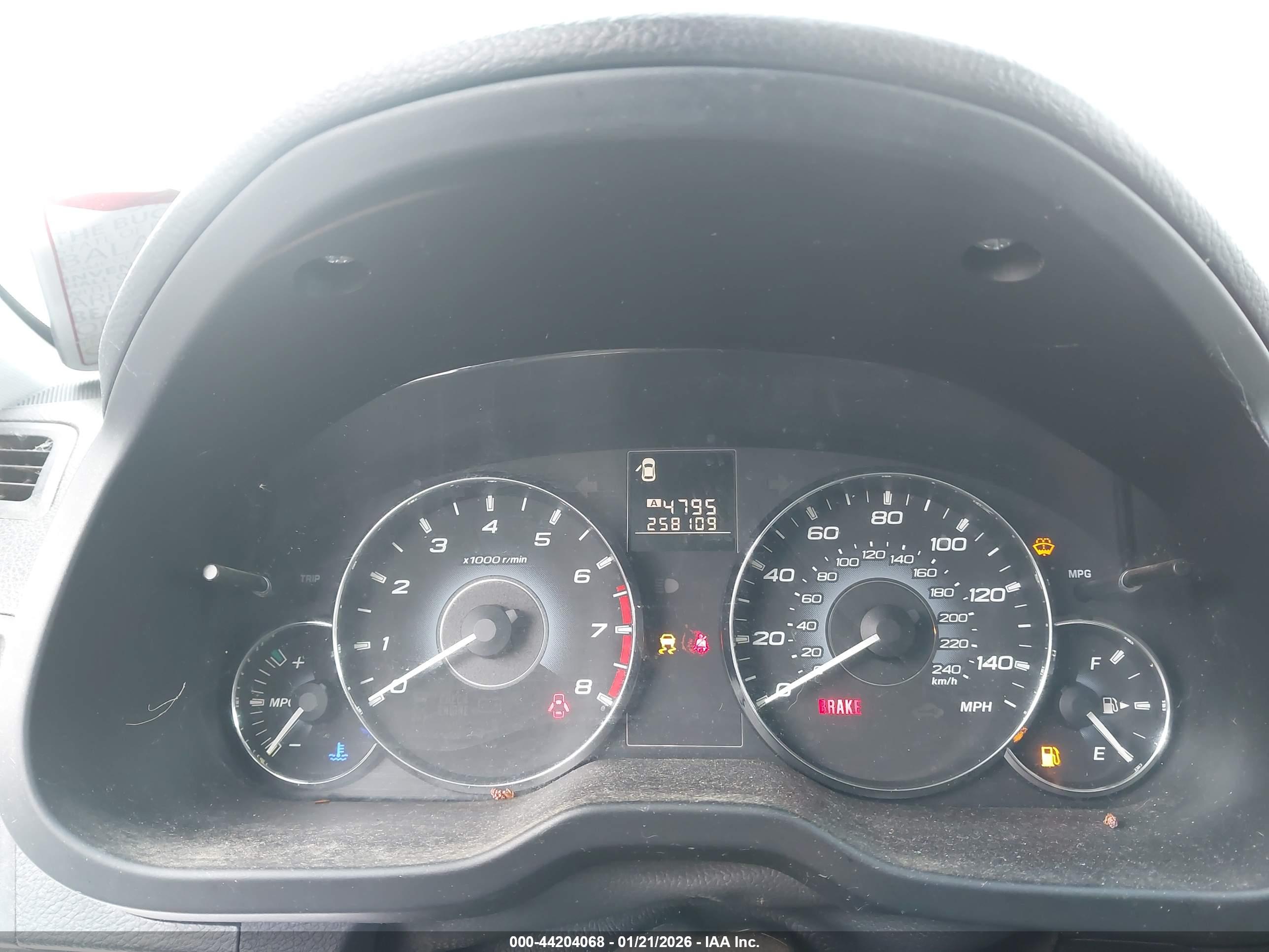 SUBARU OUTBACK image 7