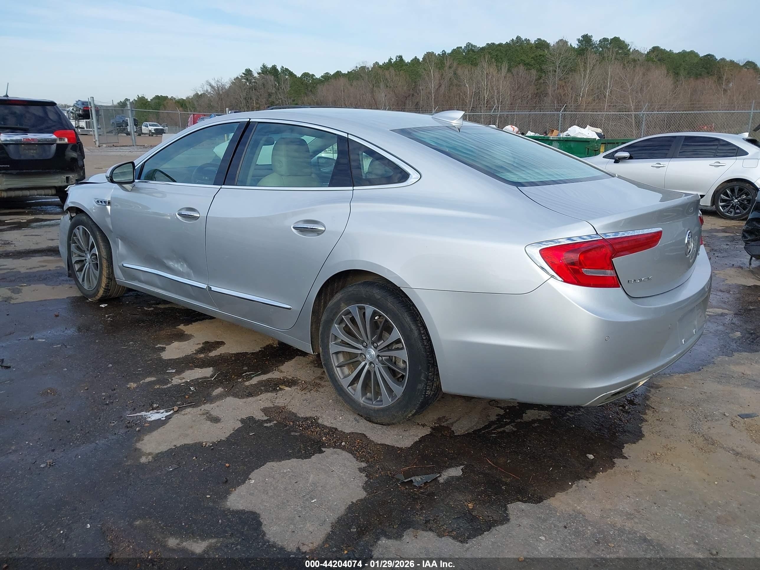 BUICK LACROSSE image 3