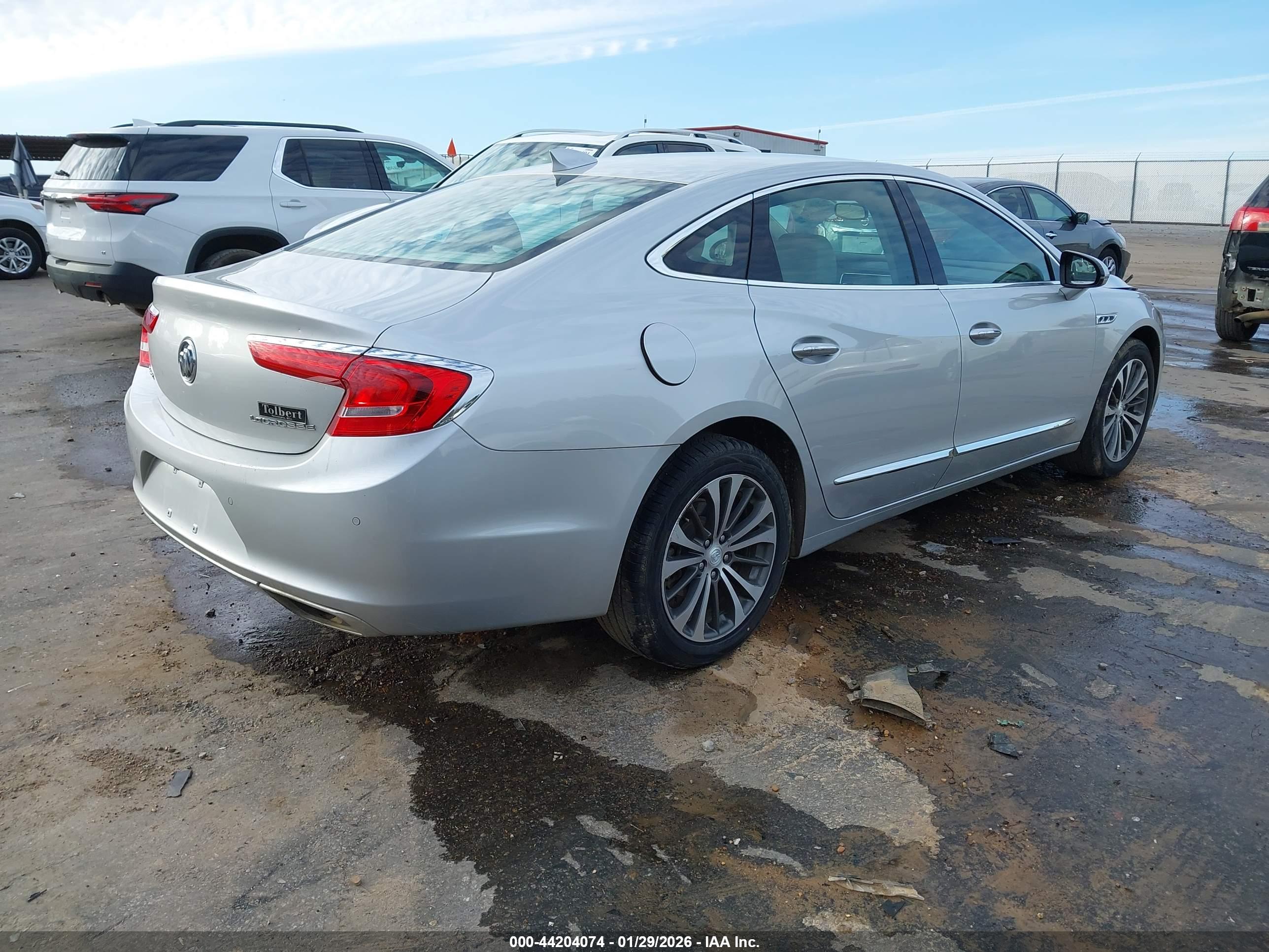 BUICK LACROSSE image 4