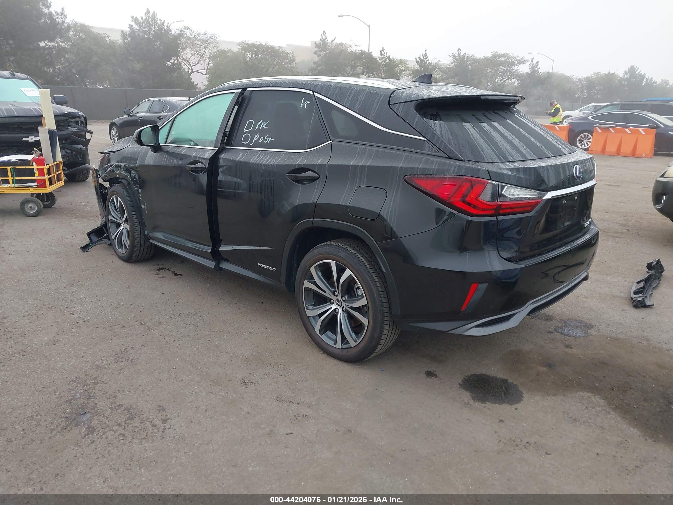 LEXUS RX image 3