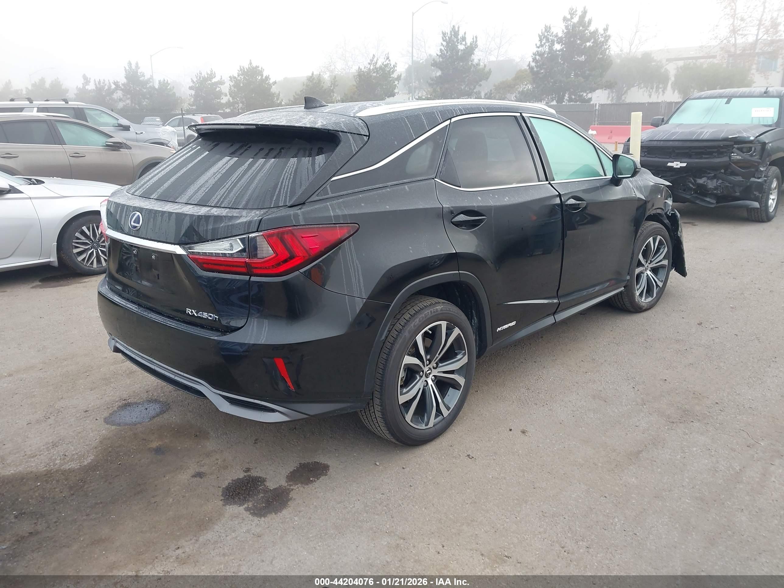 LEXUS RX image 4
