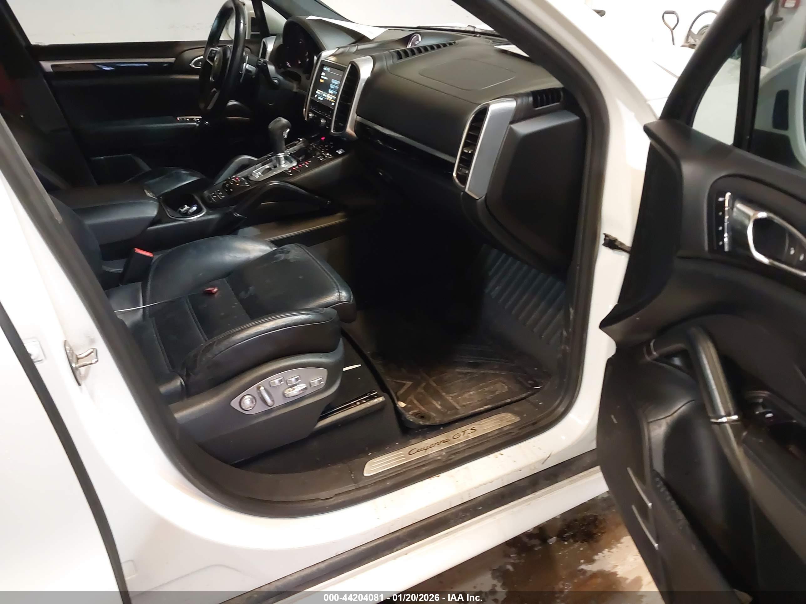PORSCHE CAYENNE image 5