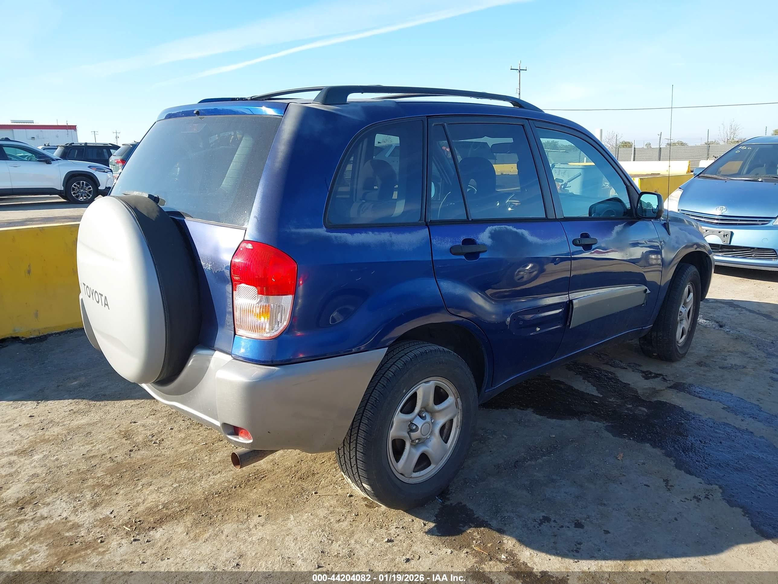 TOYOTA RAV4 image 4